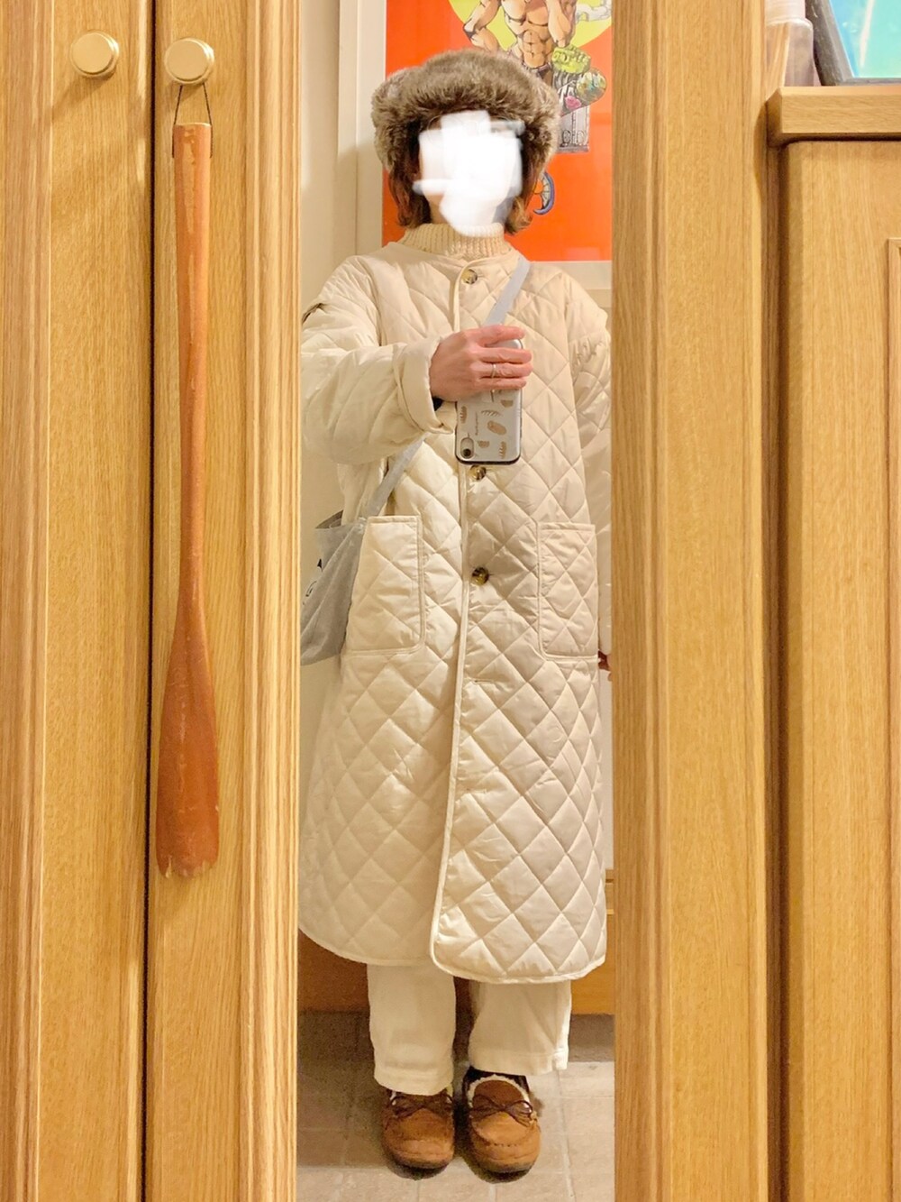 「今日のコーデ、今日の服、フライトキャップ、古着、リメイク古着、キルティングコート」｜「マルシェ購入品のアイテム（ニット/セーター、ホワイト系）」を使った、まっきさん（レディース・149cm）の冬コーディネートの2枚目の写真