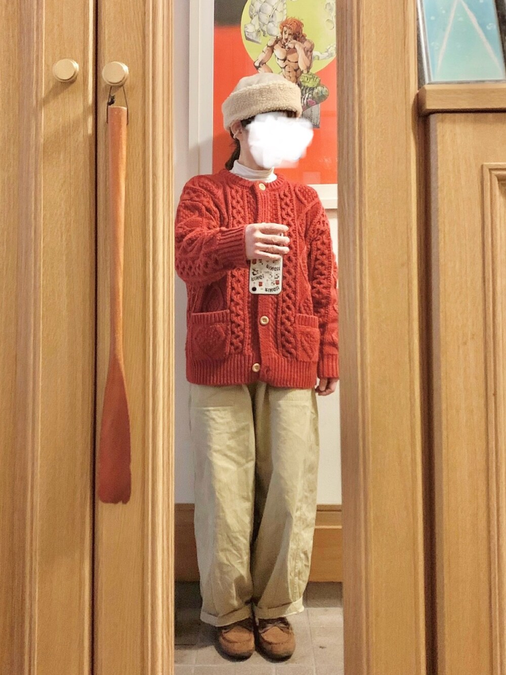 「昨日のコーデ、昨日の服、モッズコート、ニットカーディガン、極暖ヒートテックカシミヤブレンドハイネックT、古着、モカシン」｜「作家メイドのアイテム（帽子、ベージュ系）」を使った、まっきさん（レディース・150cm）の冬コーディネートの2枚目の写真