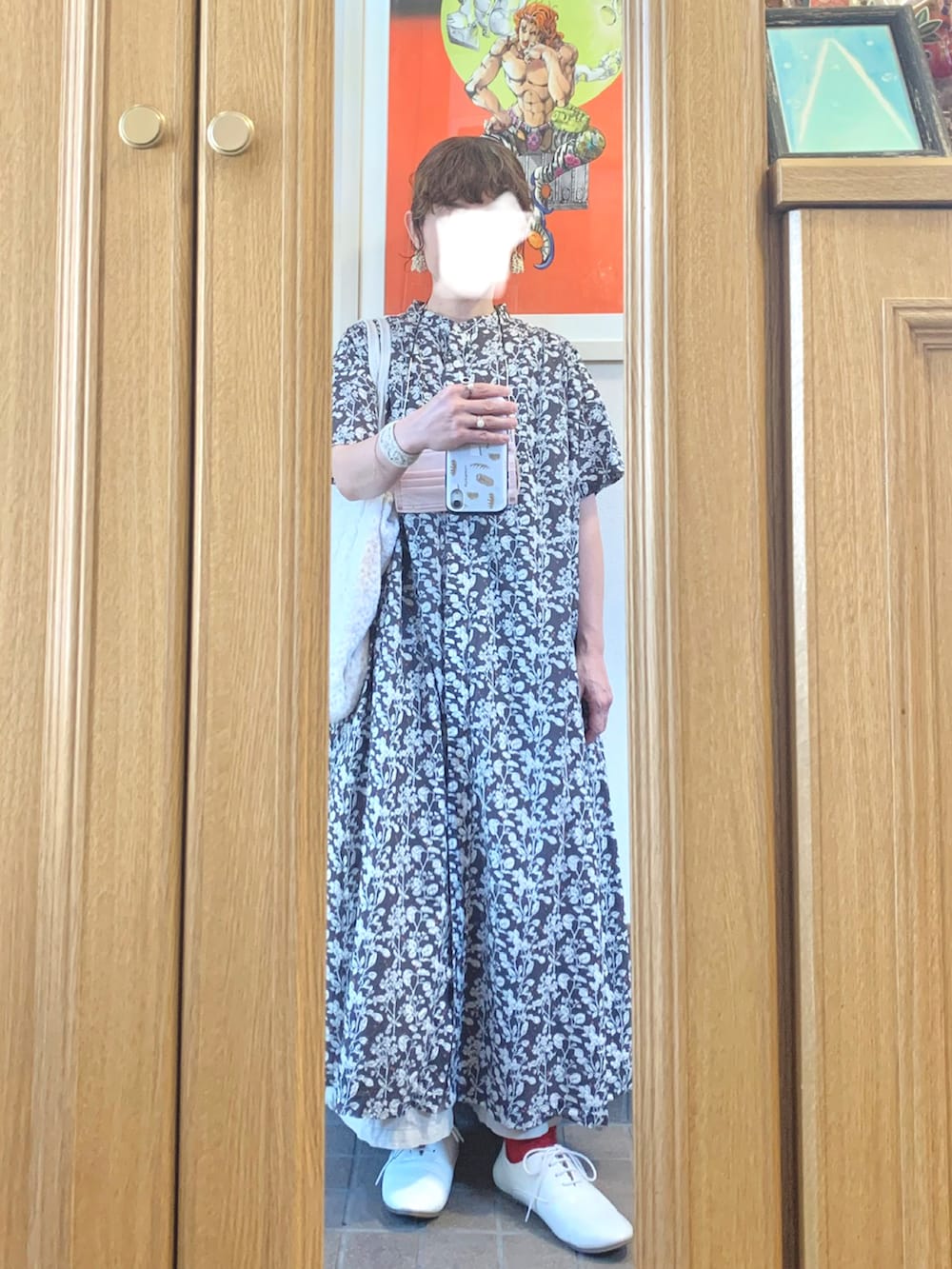 「昨日のコーデ、昨日の服、休日コーデ」｜「HEAVENLYのアイテム（ベスト、ブルー系）」を使った、まっきさん（レディース・149cm）の夏コーディネートの4枚目の写真