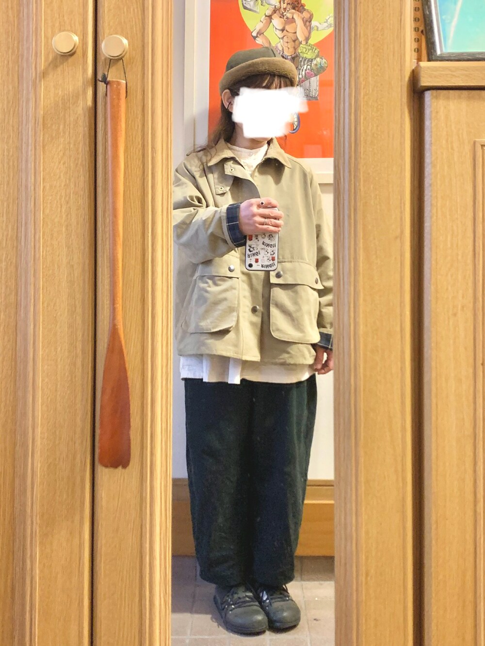 「いつかのコーデ、作家メイド、古着」｜「作家メイドのアイテム（パンツ、ブラック系）」を使った、まっきさん（レディース・150cm）の春コーディネートの3枚目の写真