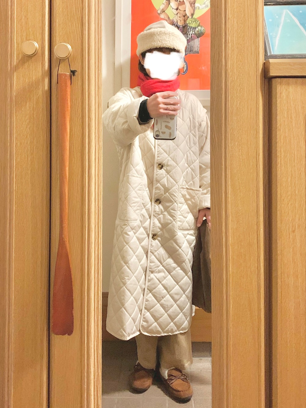 「今日のコーデ、今日の服、ロングコート、プチプラ、コーデュロイパンツ、茶系コーデ」｜「シーズンリーズンのアイテム（カーディガン/ボレロ、ベージュ系）」を使った、まっきさん（レディース・149cm）の冬コーディネートの4枚目の写真