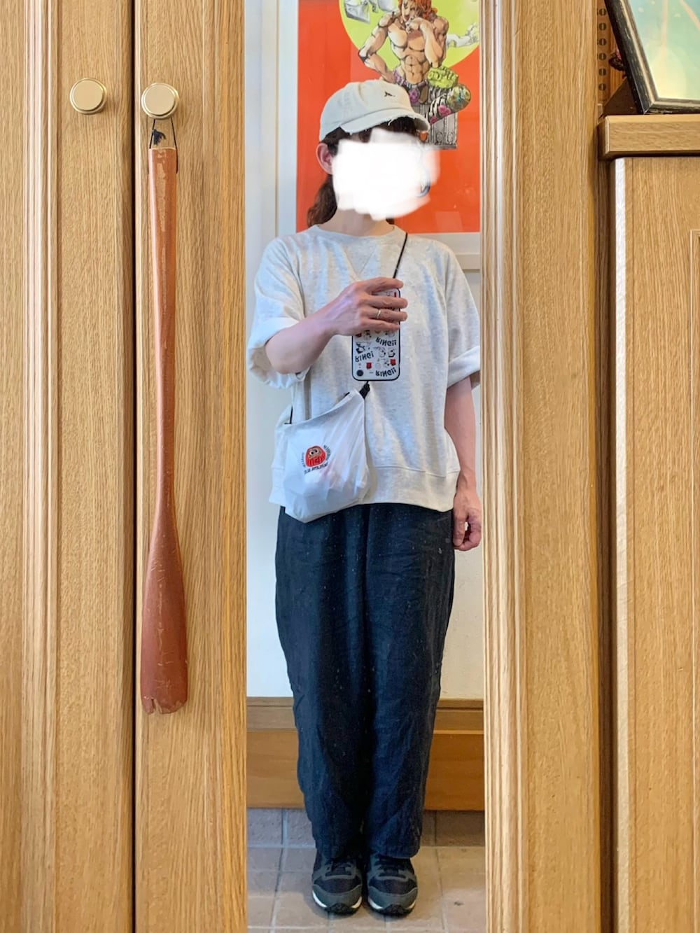 「今日のコーデ、今日の服、キャップ、古着コーデ、シンプルコーデ」｜「マルシェ購入品のアイテム（キャップ、グレー系）」を使った、まっきさん（レディース・150cm）の春コーディネートの2枚目の写真