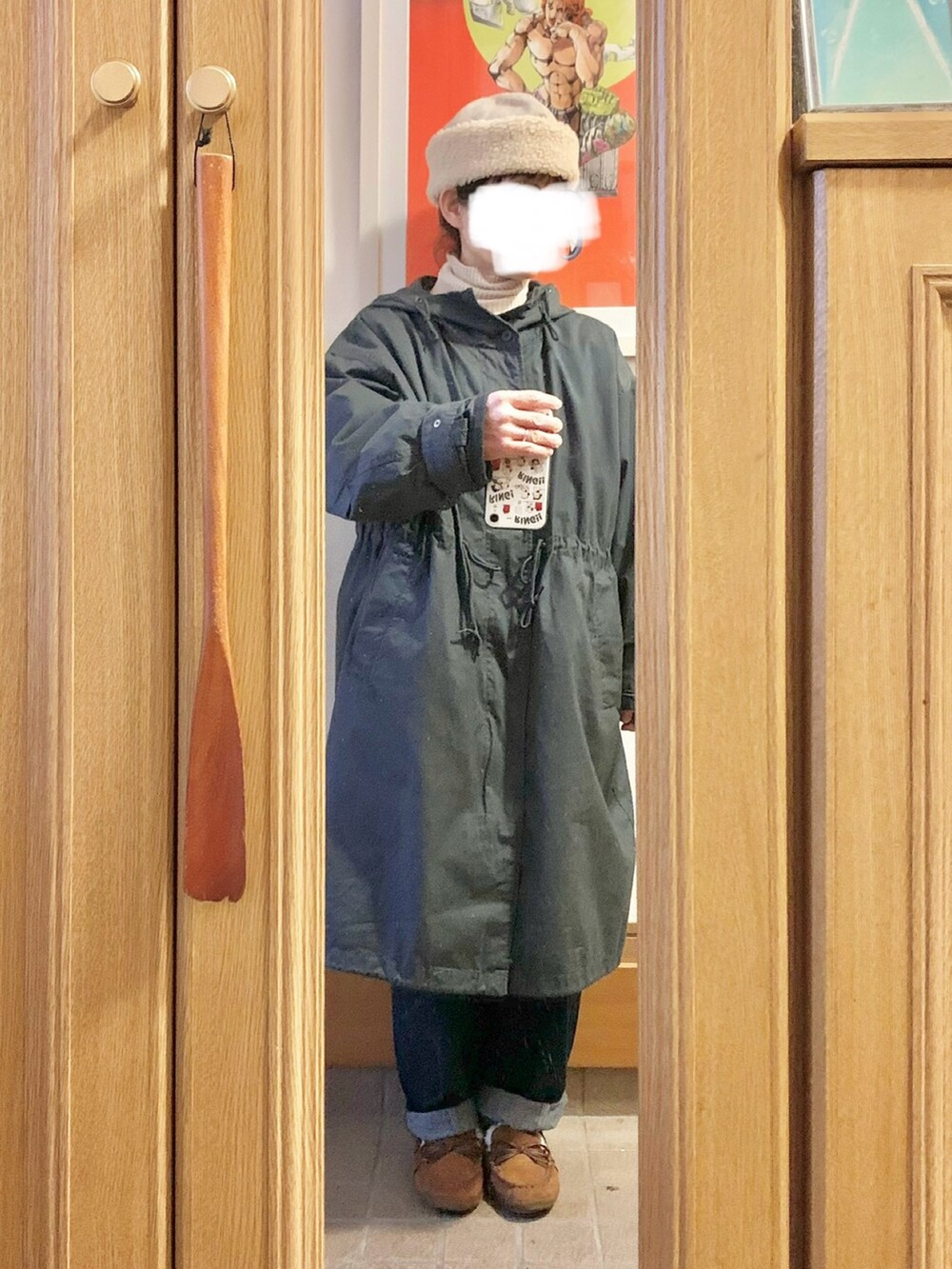 「今日のコーデ、今日の服、タートルネック、ベスト、デニム、古着、モッズコート、モカシン」｜「Samansa Mos2のかぎ針風ニットベスト（ベスト、ホワイト系）」を使った、まっきさん（レディース・150cm）の冬コーディネートの3枚目の写真