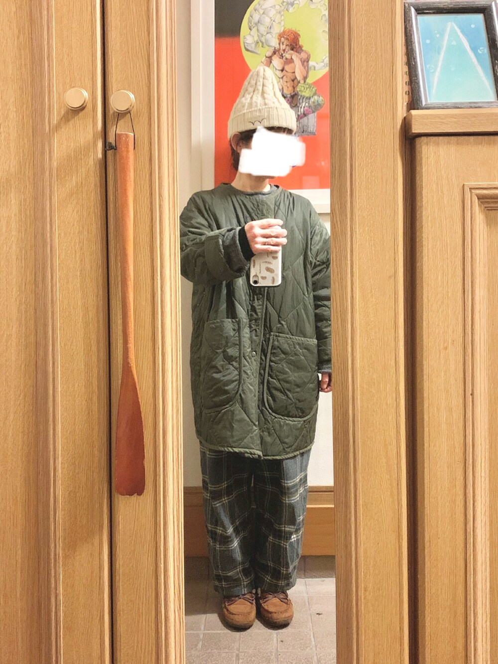 「昨日のコーデ、昨日の服、ニット帽、ニット、チェックパンツ、モカシン」｜「Samansa Mos2のアイテム（モッズコート、グリーン系）」を使った、まっきさん（レディース・150cm）の冬コーディネートの3枚目の写真