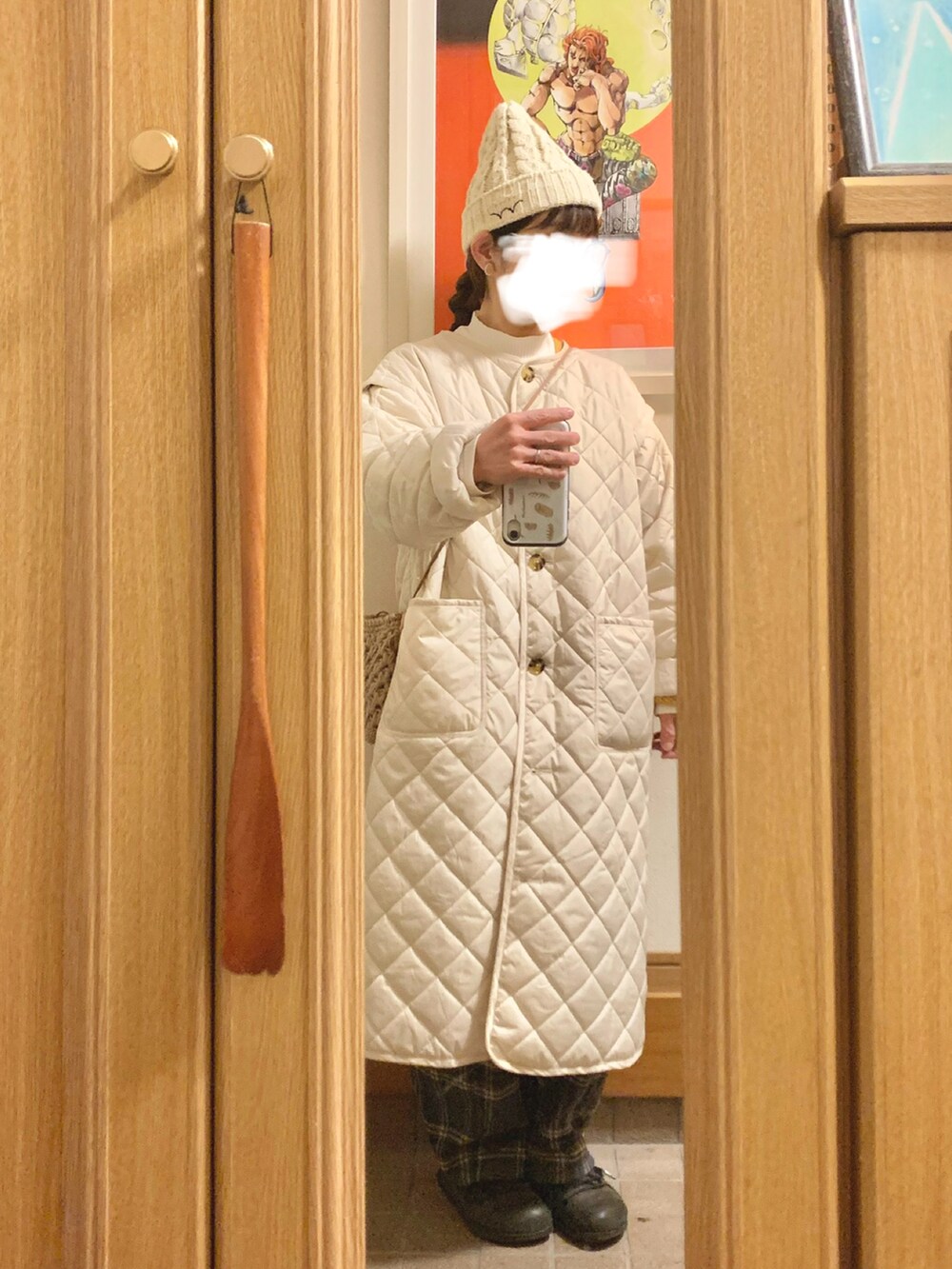 「昨日のコーデ、昨日の服、ニット帽、カーディガン、チェックパンツ」｜「古着のアイテム（カーディガン/ボレロ、イエロー系）」を使った、まっきさん（レディース・150cm）の冬コーディネートの3枚目の写真