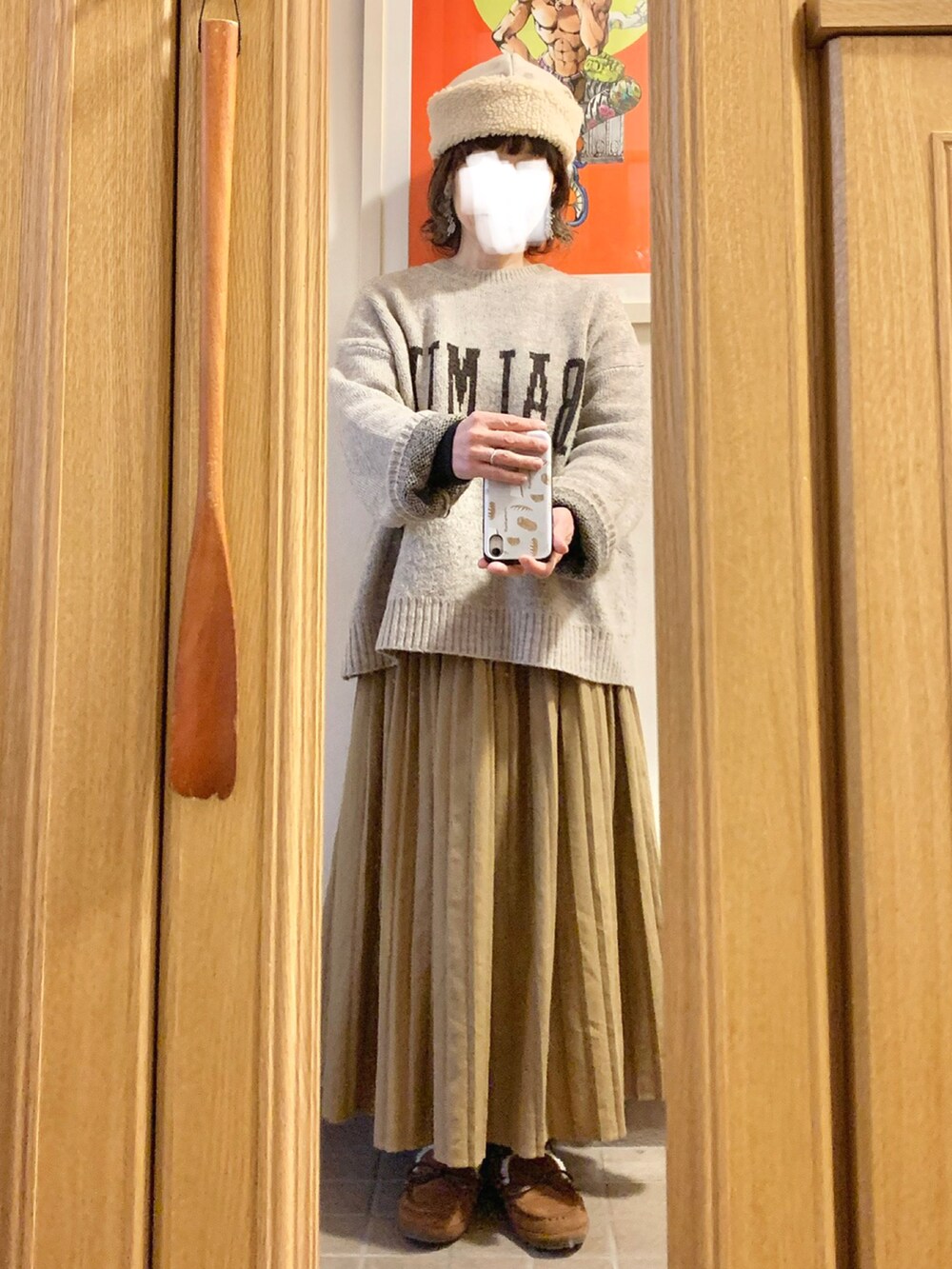 「今日のコーデ、今日の服、ニット、プリーツスカート、モカシン」｜「作家メイドのアイテム（帽子、ベージュ系）」を使った、まっきさん（レディース・149cm）の冬コーディネートの2枚目の写真