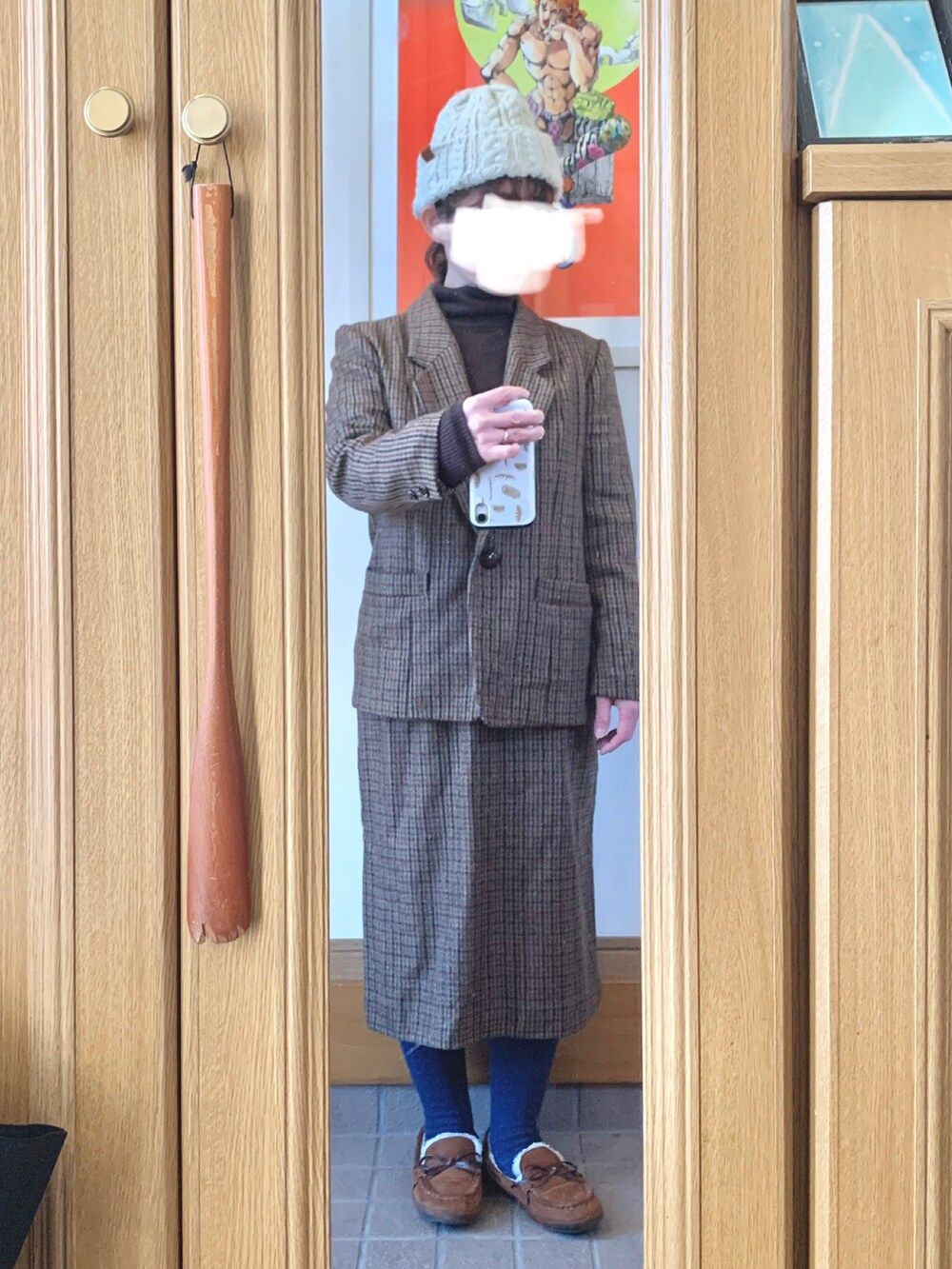 「今日のコーデ、今日の服、古着、お古、スーツ、タートルネック、コーデュロイパンツ」｜「古着のアイテム（ジャケット/アウター、ブラウン系）」を使った、まっきさん（レディース・149cm）の春コーディネートの3枚目の写真