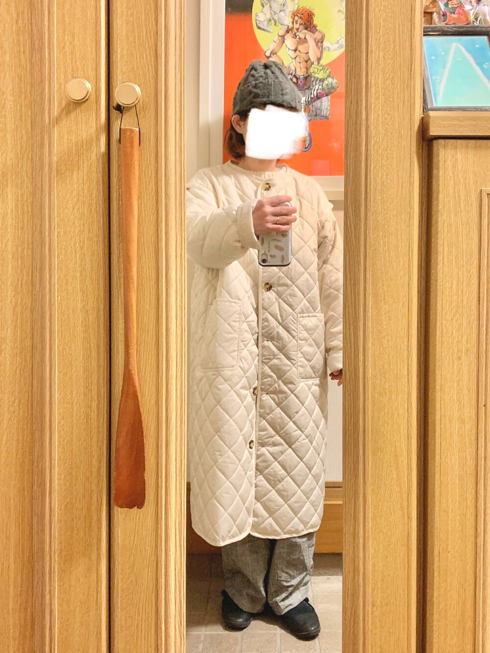 「今日のコーデ、今日の服、ニット帽、ニット、プチプラ、グレンチェック、キルティングコート、シンプルコーデ」｜「しまむらのアイテム（ニット/セーター、ホワイト系）」を使った、まっきさん（レディース・149cm）の冬コーディネートの3枚目の写真