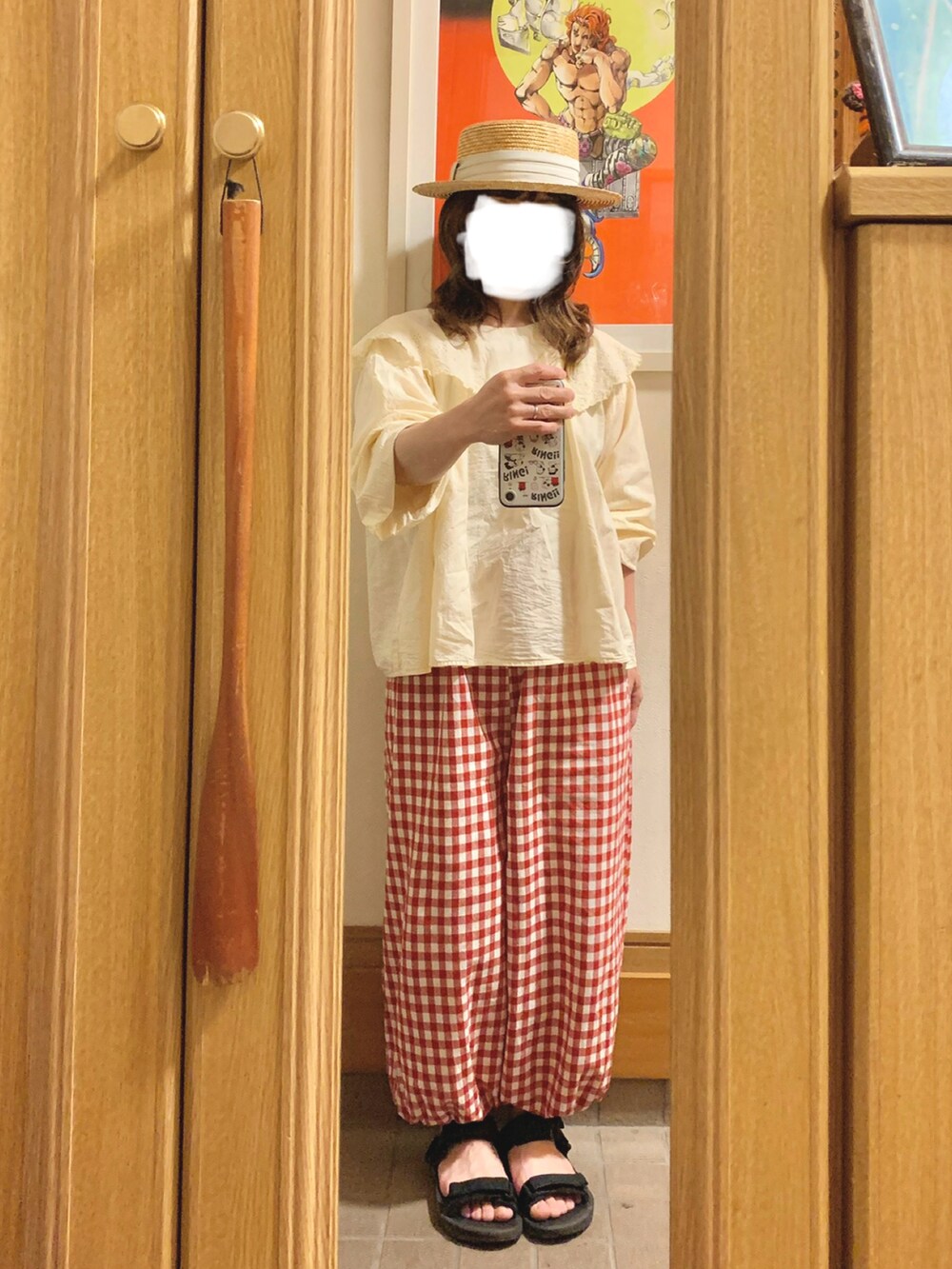 「昨日のコーデ、昨日の服、麦わら帽子、ガーリー、ギンガムチェック、スポサン、麻紐バック」｜「Samansa Mos2の襟ラウンドレースブラウス（シャツ/ブラウス、ホワイト系）」を使った、まっきさん（レディース・150cm）の夏コーディネートの3枚目の写真