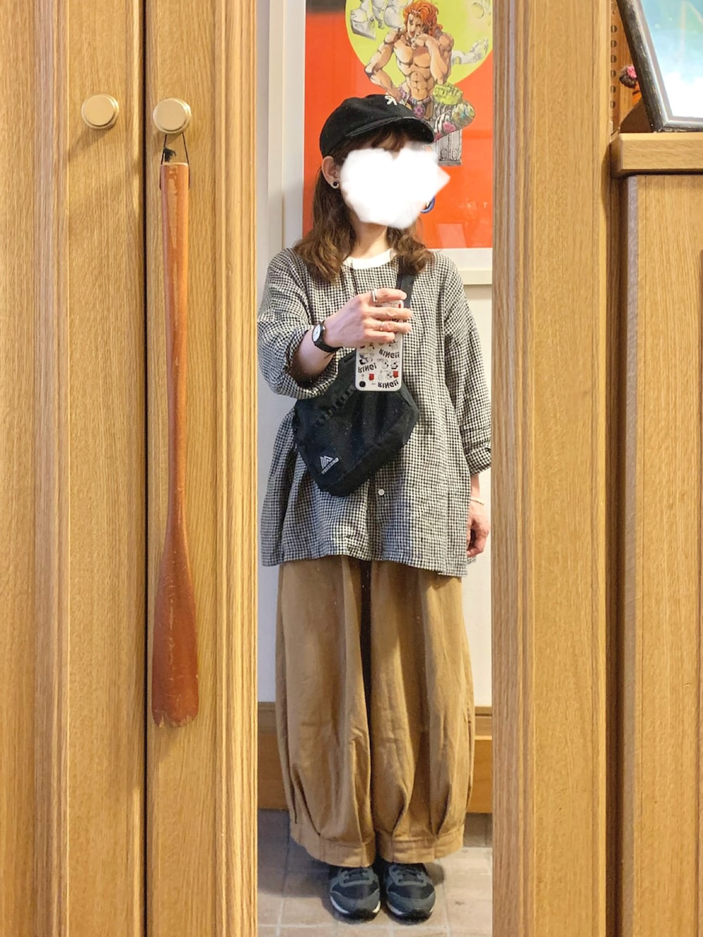 「昨日のコーデ、昨日の服、キャップ、古着、ベスト、リネンシャツ、ゆるコーデ、雨の日コーデ」｜「マルシェ購入品のアイテム（キャップ、ブラック系）」を使った、まっきさん（レディース・150cm）の夏コーディネートの2枚目の写真