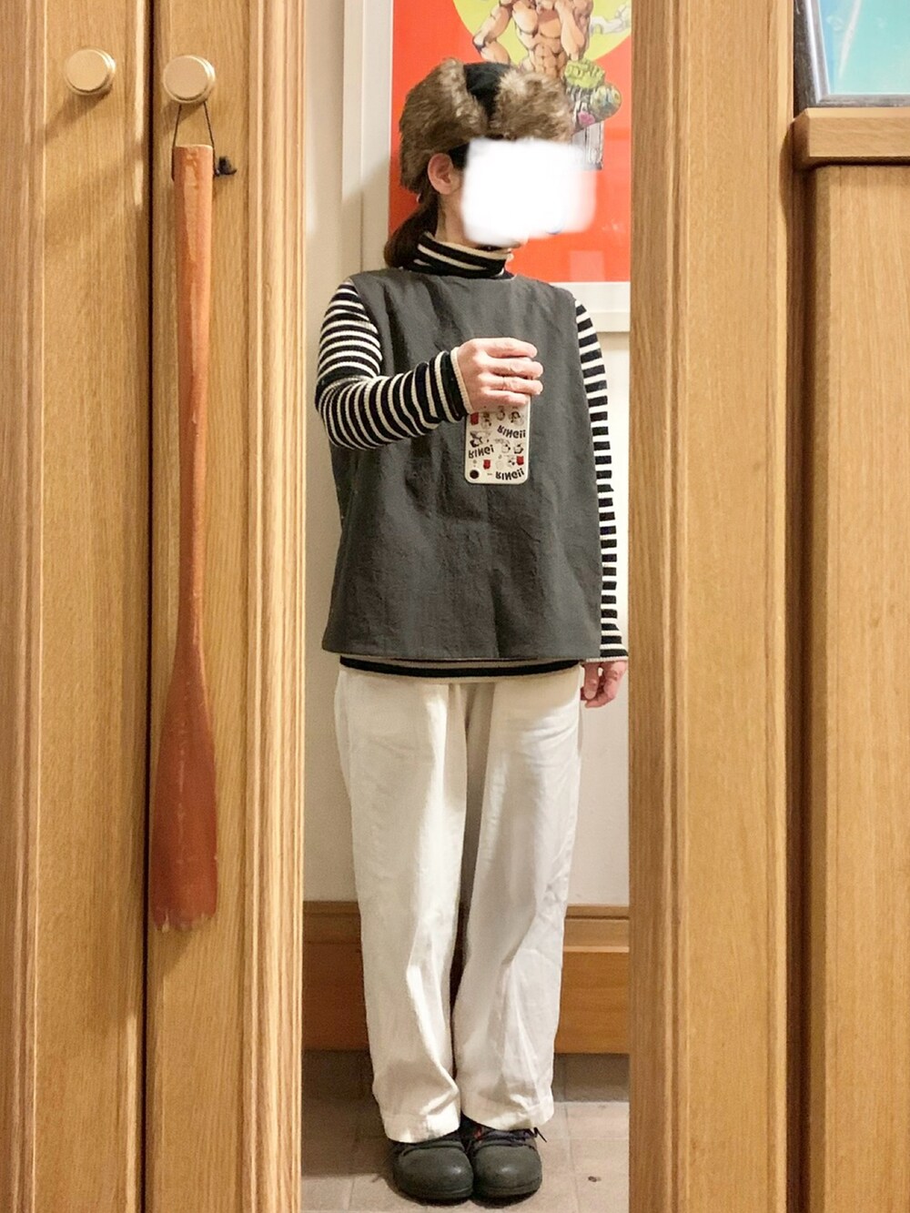 「昨日のコーデ、昨日の服、フライトキャップ、ベスト、タートルネック、ボーダー、モンタナ」｜「作家メイドのアイテム（ベスト、ベージュ系）」を使った、まっきさん（レディース・150cm）の冬コーディネートの2枚目の写真