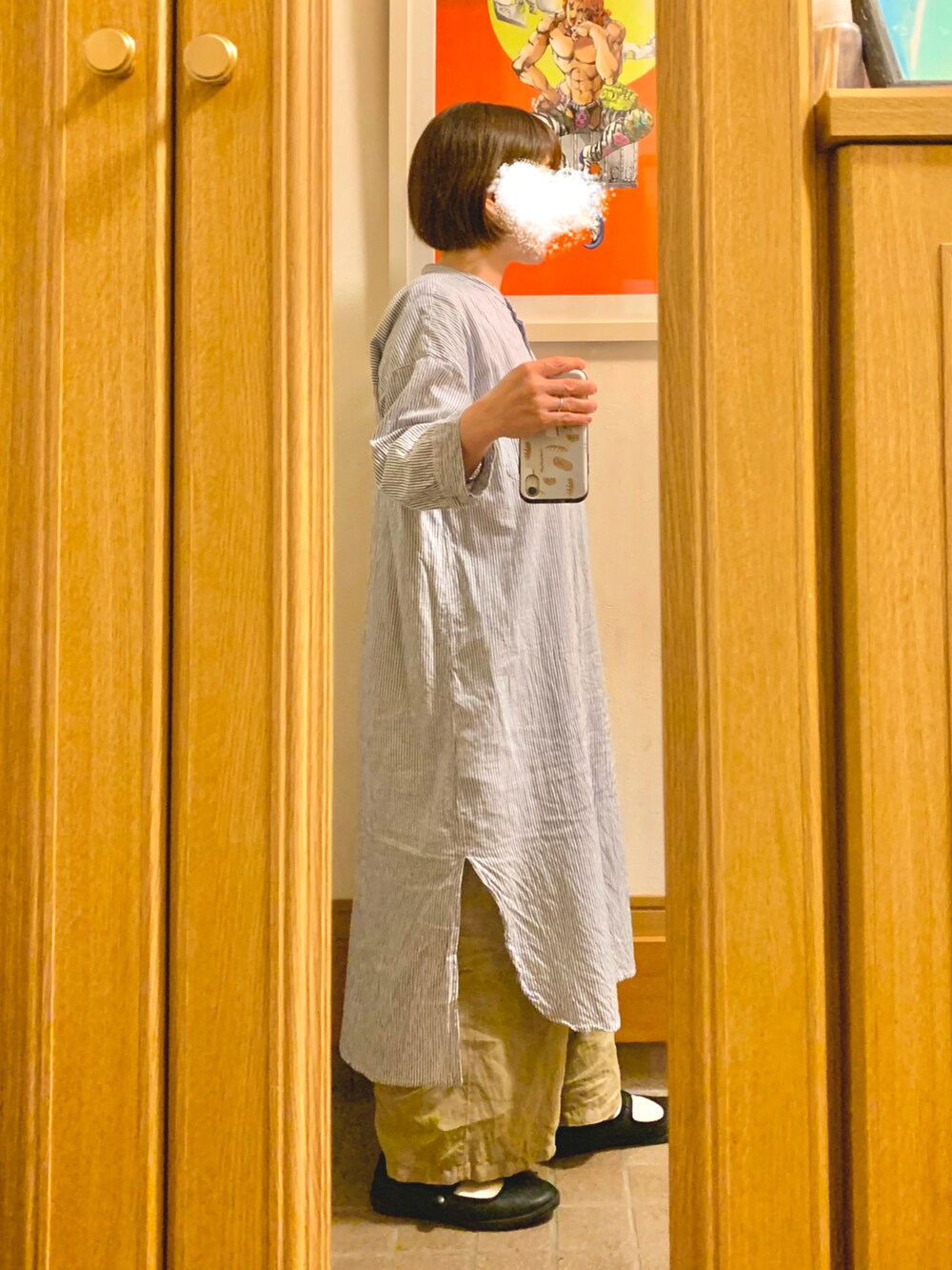 「今日のコーデ、今日の服、シャツワンピ、ストライプ、古着」｜「GREGORYのアイテム（ショルダーバッグ、ブラック系）」を使った、まっきさん（レディース・149cm）の春コーディネートの4枚目の写真