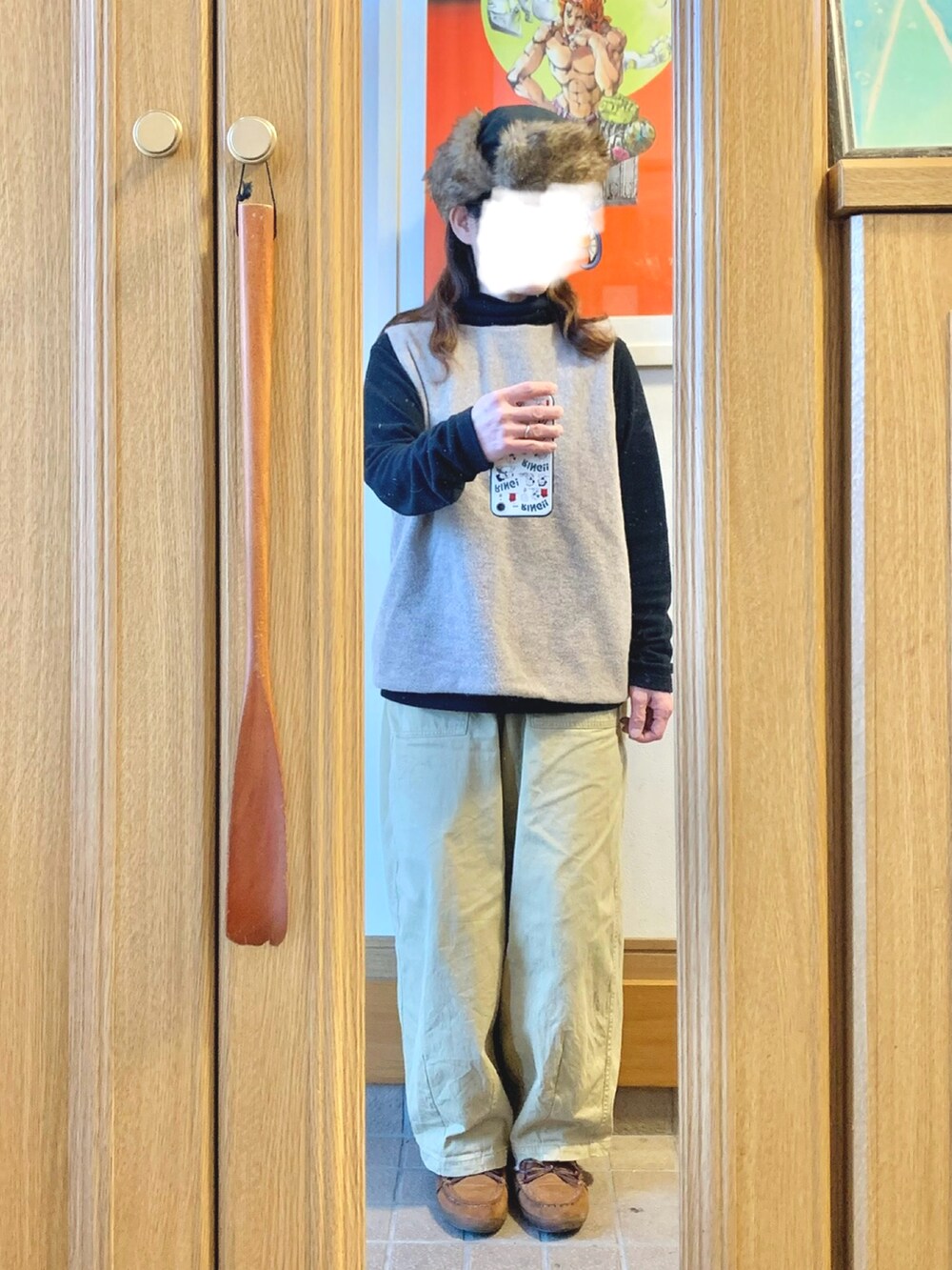 「昨日のコーデ、昨日の服、ベスト、ヒートテックフリースタートルネックＴシャツ、古着、モカシン」｜「作家メイドのアイテム（ベスト、ベージュ系）」を使った、まっきさん（レディース・150cm）の冬コーディネートの2枚目の写真