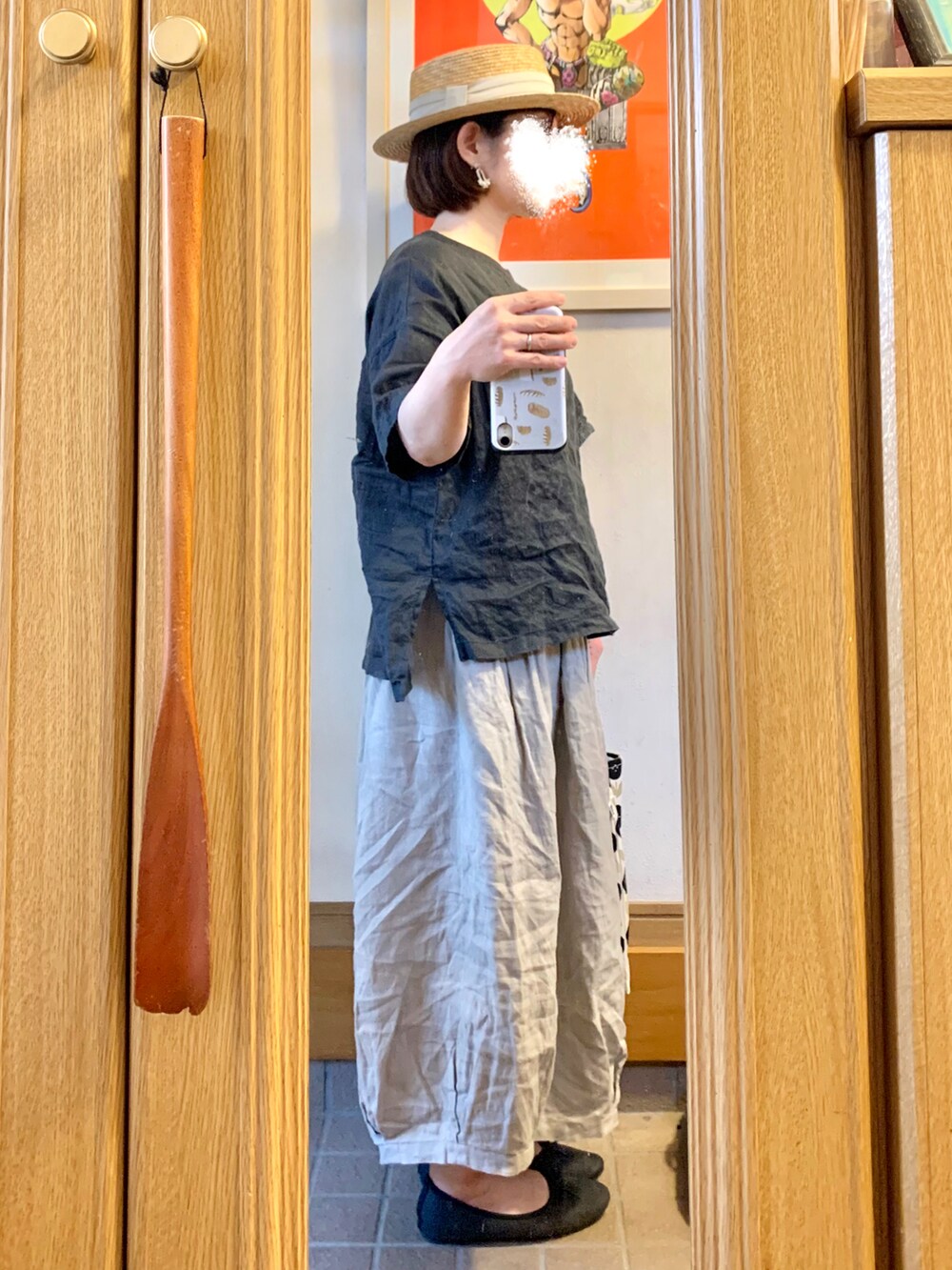 「今日のコーデ、今日の服、休日コーデ、シンプルコーデ、リネン」｜「14+の麦ブレードカンカン帽（ハット、ホワイト系）」を使った、まっきさん（レディース・149cm）の夏コーディネートの3枚目の写真