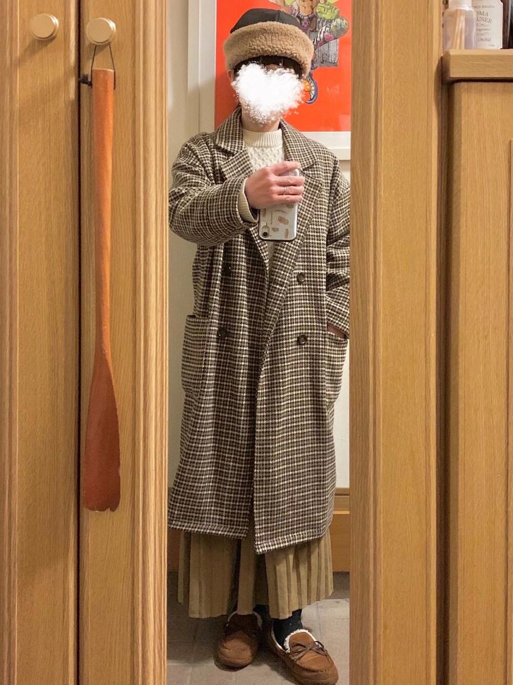 「今日のコーデ、今日の服、フライトキャップ、モッズコート、スウェット、ヒートテックフリースタートルネックＴシャツ、ジャックパーセル、バルーンパンツ」｜「CONVERSEのアイテム（スニーカー、ホワイト系）」を使った、まっきさん（レディース・149cm）の冬コーディネートの4枚目の写真