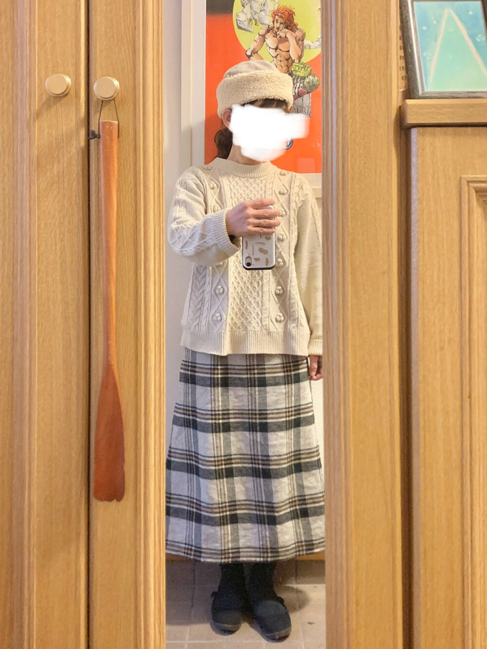 「昨日のコーデ、昨日の服、ニット、プチプラコーデ、チェック柄」｜「Samansa Mos2 blueのロングキルトコート（ノーカラーコート、ホワイト系）」を使った、まっきさん（レディース・150cm）の冬コーディネートの2枚目の写真
