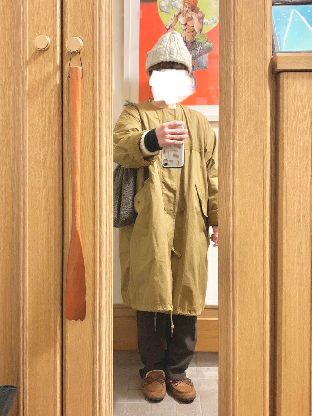 「昨日のコーデ、昨日の服、古着、お古、ニット帽、ニット、シンプルコーデ、モッズコート、モカシン」｜「古着のアイテム（ニット/セーター、ホワイト系）」を使った、まっきさん（レディース・149cm）の冬コーディネートの4枚目の写真