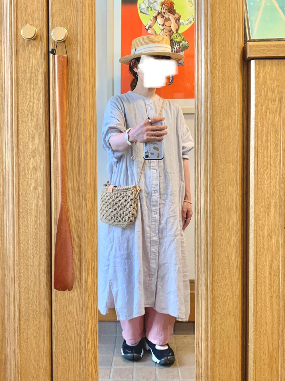 「今日のコーデ、今日の服、麦わら帽子、シャツワンピ、ピンク、ベスト、古着、作家メイド」｜「作家メイドのアイテム（ショルダーバッグ、ベージュ系）」を使った、まっきさん（レディース・150cm）の夏コーディネートの2枚目の写真
