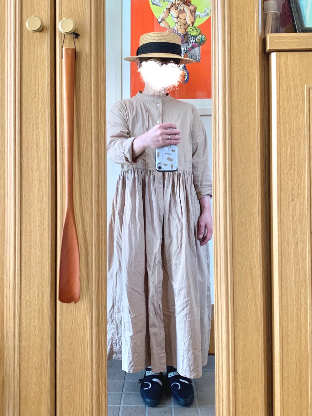 「今日のコーデ、今日の服、麦わら帽子、ギンガムチェック、ワンピース、フレンチブル靴下、シャンブル、プチプラ」｜「14+の麦ブレードカンカン帽（ハット、ブラック系）」を使った、まっきさん（レディース・149cm）の春コーディネートの2枚目の写真