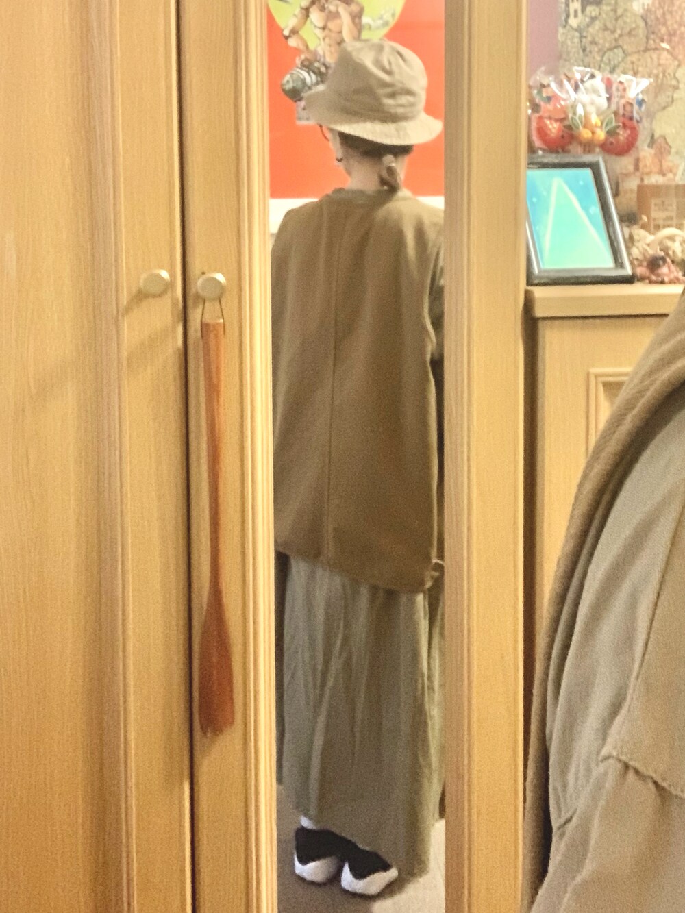 「今日のコーデ、今日の服、古着、サンバレー」｜「NIKEのアイテム（スニーカー、ブラック系）」を使った、まっきさん（レディース・149cm）の春コーディネートの5枚目の写真