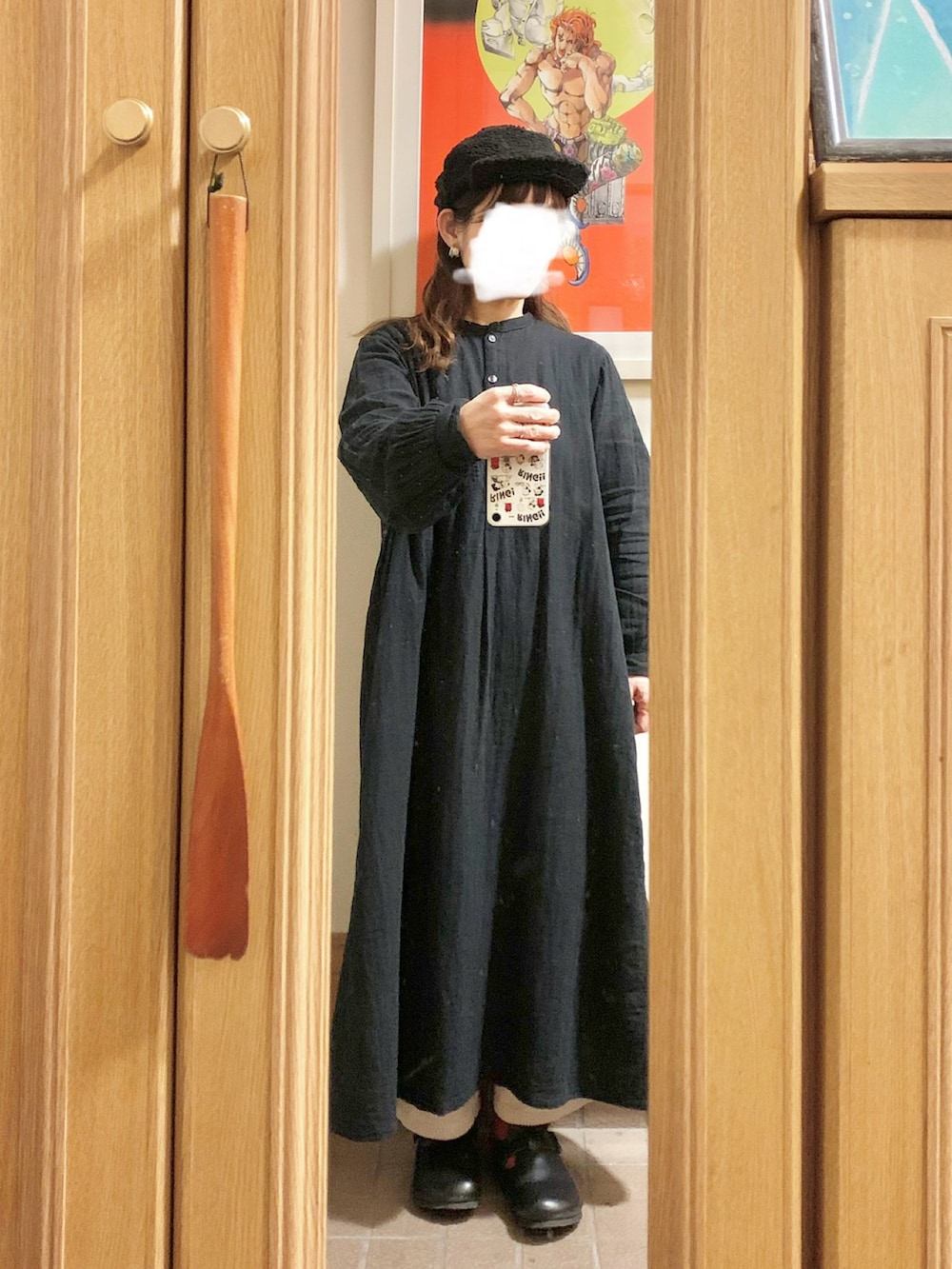 「昨日のコーデ、昨日の服、帽子、モッズコート、シャツワンピ」｜「無印良品のアイテム（ワンピース、ブラック系）」を使った、まっきさん（レディース・150cm）の冬コーディネートの4枚目の写真