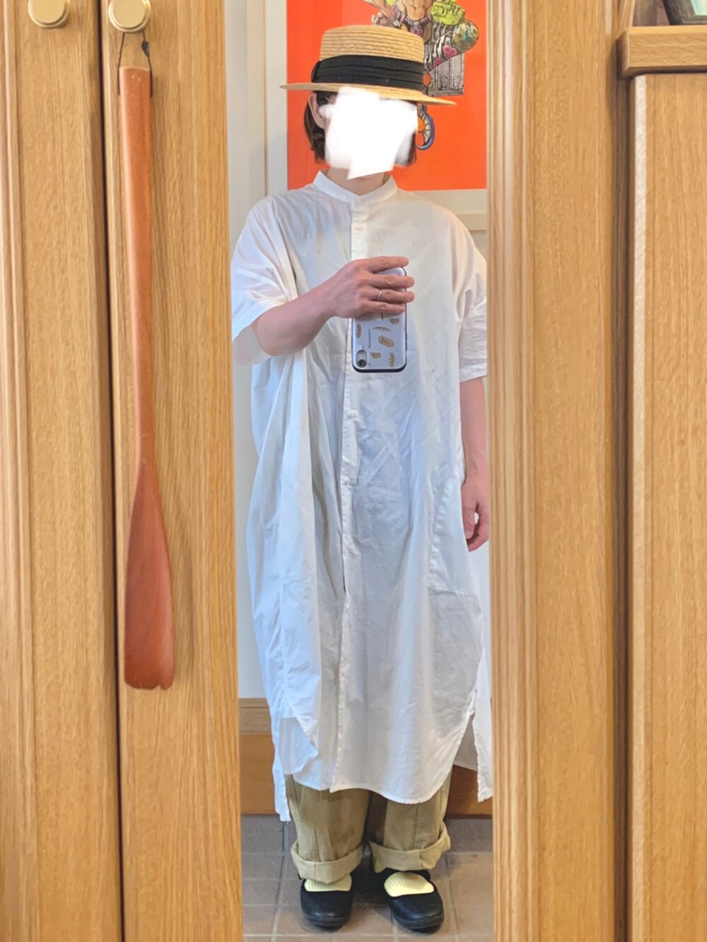 「今日のコーデ、今日の服、麦わら帽子、ベスト、シャツワンピ、ゆるコーデ、古着」｜「14+の麦ブレードカンカン帽（ハット、ブラック系）」を使った、まっきさん（レディース・149cm）の秋コーディネートの3枚目の写真