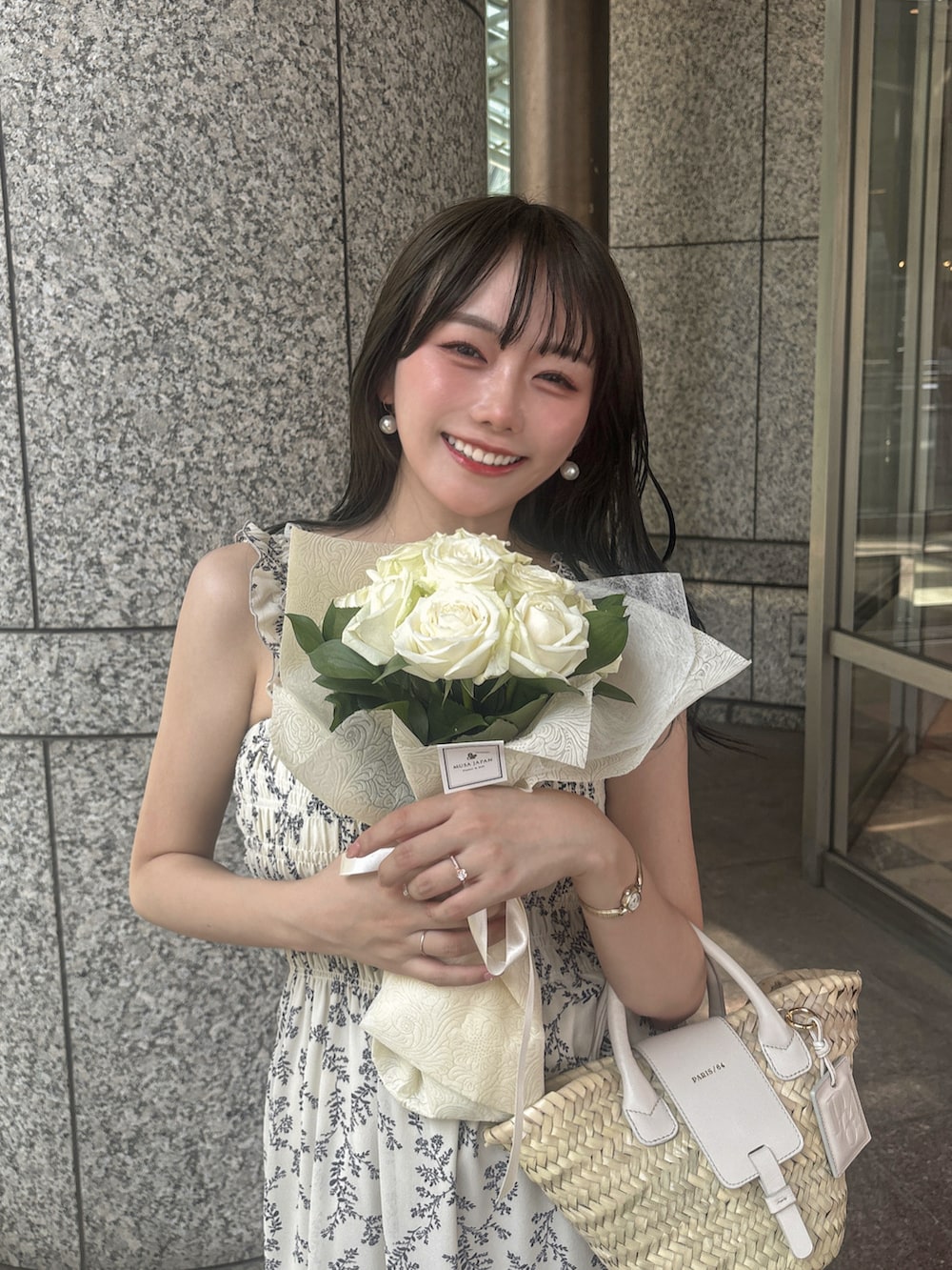 「休日スタイル、きれいめカジュアル、デートコーデ、ワンピース、キャミワンピ、サンダル、淡色コーデ、フリル、骨格ストレート、夏コーデ、キレイめ、ノースリーブ」｜「Paris64のアイテム（バッグ、ホワイト系）」を使った、白濱楓雅 ( ふぅ )🍨さん（骨格ストレート・レディース・158cm）の夏コーディネートの2枚目の写真