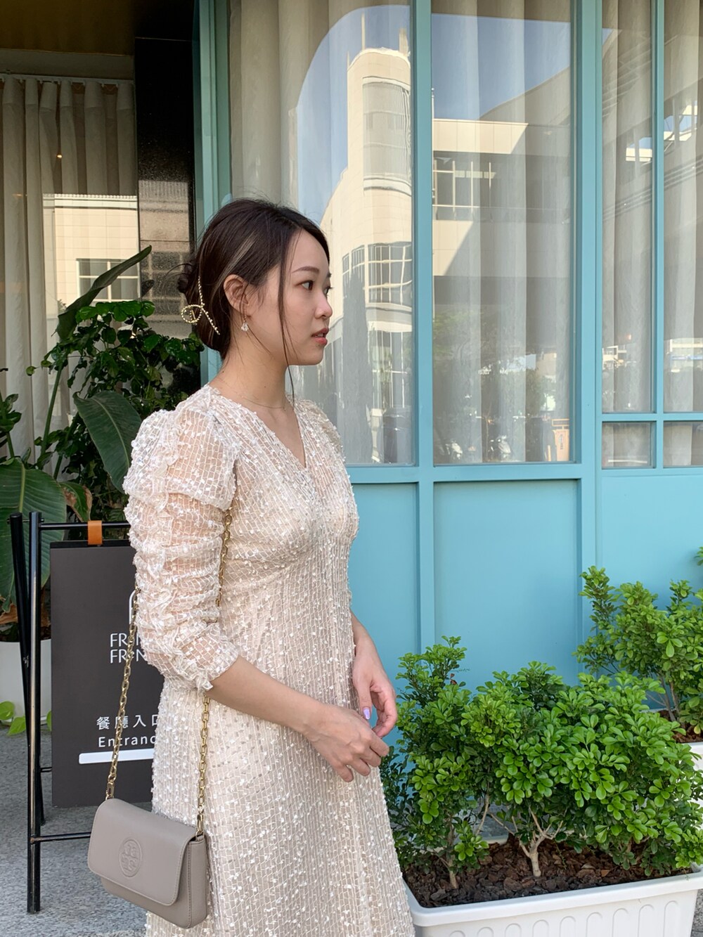 「CELFORDのアイテム（ワンピース/ドレス、ホワイト系）」を使った、D77さん（レディース・160cm）の秋コーディネートの2枚目の写真