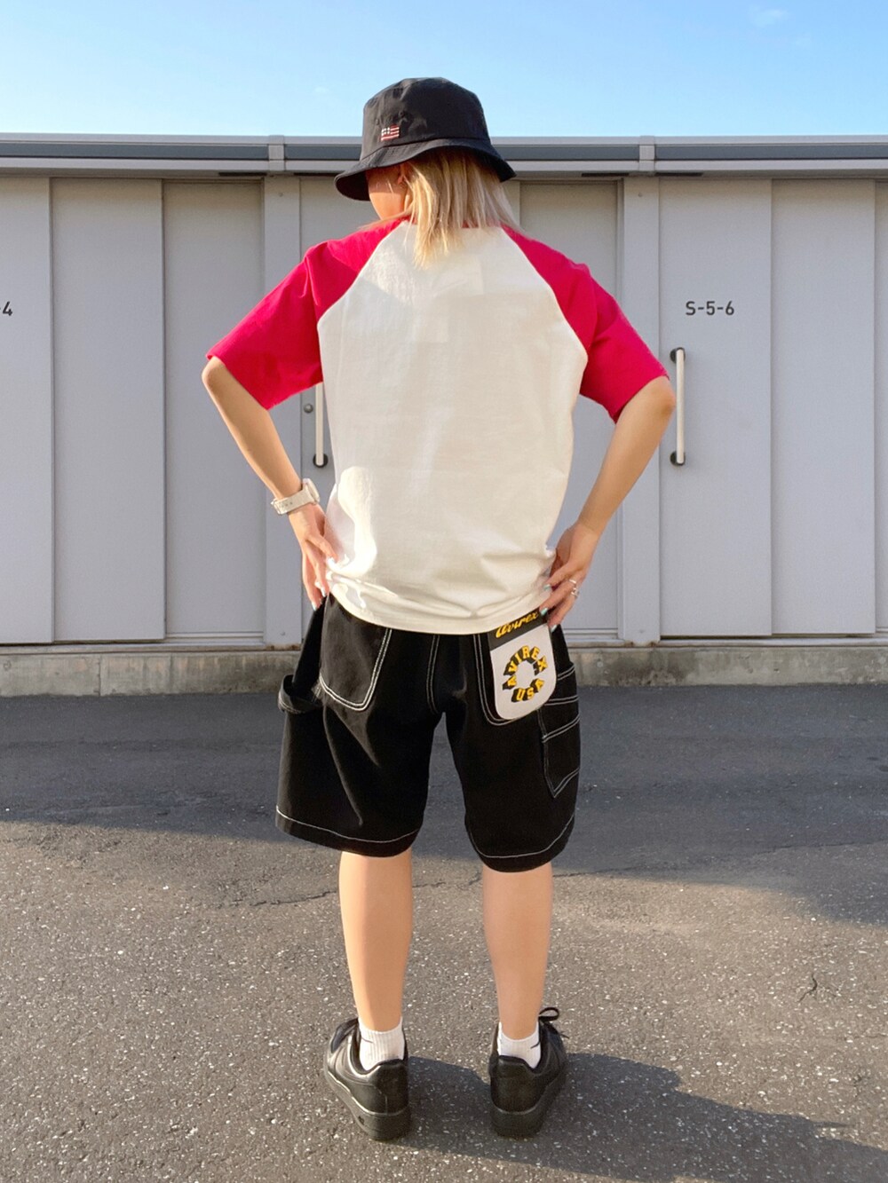 「ストリート、AVIREX、メンズライク、ootd、低身長、今日のコーデ、AVIREXBelle、初夏コーデ、AVIREX DEPOT、アビレックス(AVIREX)」｜「AVIREXのアイテム（ハット、ブラック系）」を使った、Reinaさん（レディース・155cm）の春コーディネートの2枚目の写真