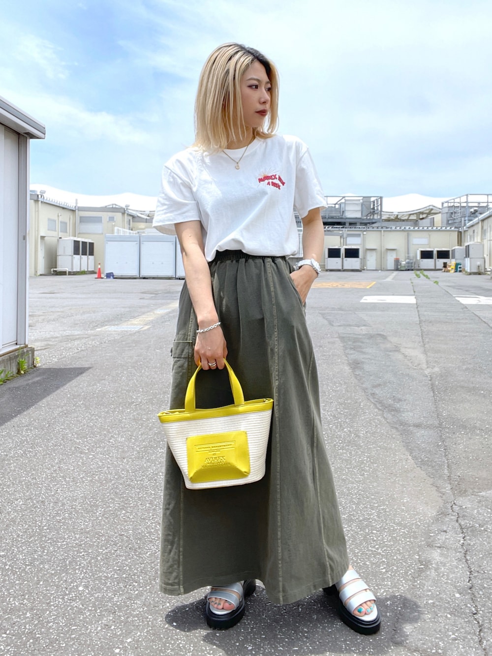 「AVIREX、ootd、楽チンコーデ、夏コーデ、低身長、ゆるコーデ、今日のコーデ、AVIREXBelle、AVIREX DEPOT、アビレックス(AVIREX)」｜「AVIREXのGLADIATOR SANDAL/ グラディエーターサンダル（サンダル、シルバー系）」を使った、Reinaさん（レディース・155cm）の夏コーディネートの2枚目の写真