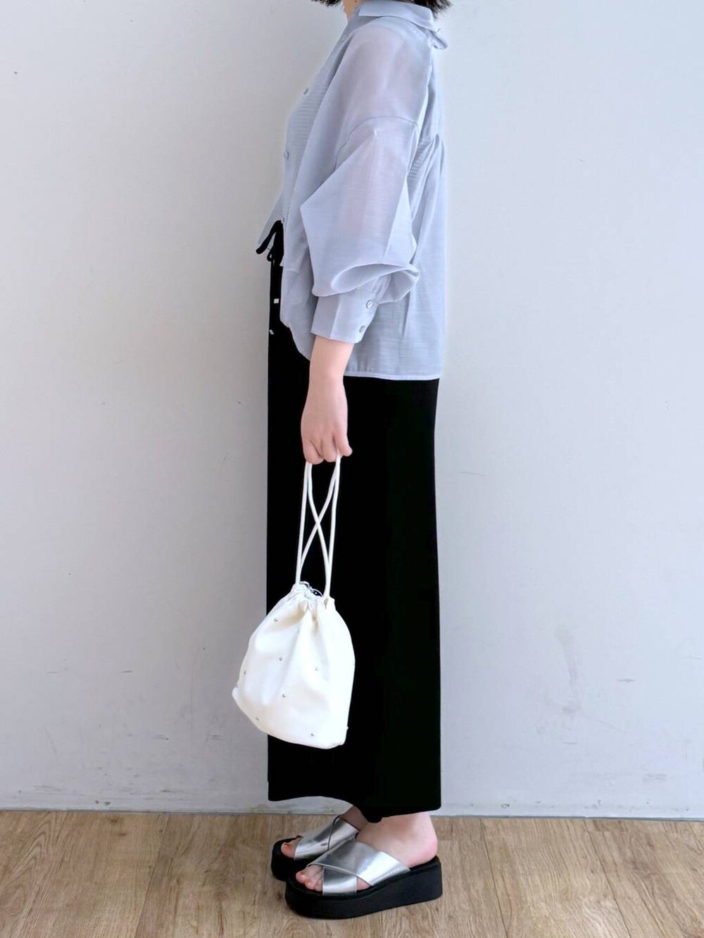 佐藤静香(LOWRYS FARM 本部)|LOWRYS FARMのスカートを使ったコーディネート - WEAR