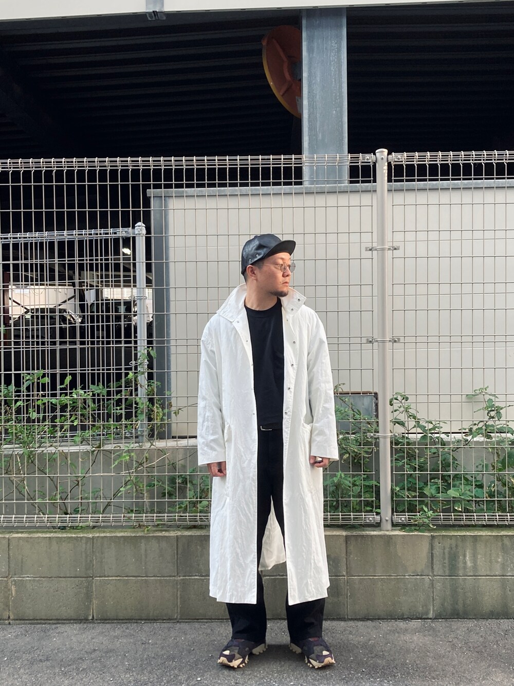 「MRFATMANのBillie Leather Cap　ビリーレザーキャップ（キャップ、ブラック系）」を使った、to48さん（メンズ・173cm）の冬コーディネートの2枚目の写真