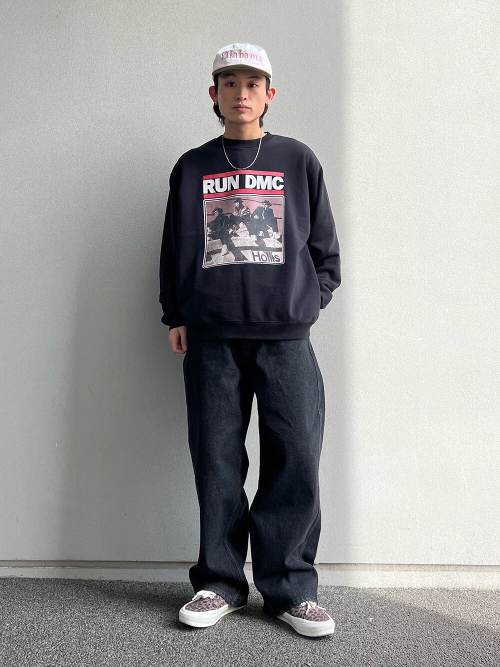 「スウェット、スニーカー、デニム、キャップ、レイヤードスタイル、休日スタイル、ワイドパンツ、お出かけコーデ、春アウター、デートコーデ、春色、ジャケットスタイル、春コーデ、低身長コーデ、今日のコーデ」|「JOURNAL STANDARD relumeのサイドメランジ コンフォートトラッカージャケット(その他アウター、ベージュ系)」を使った、わたしょさん(メンズ・166cm)の冬コーディネートの2枚目の写真