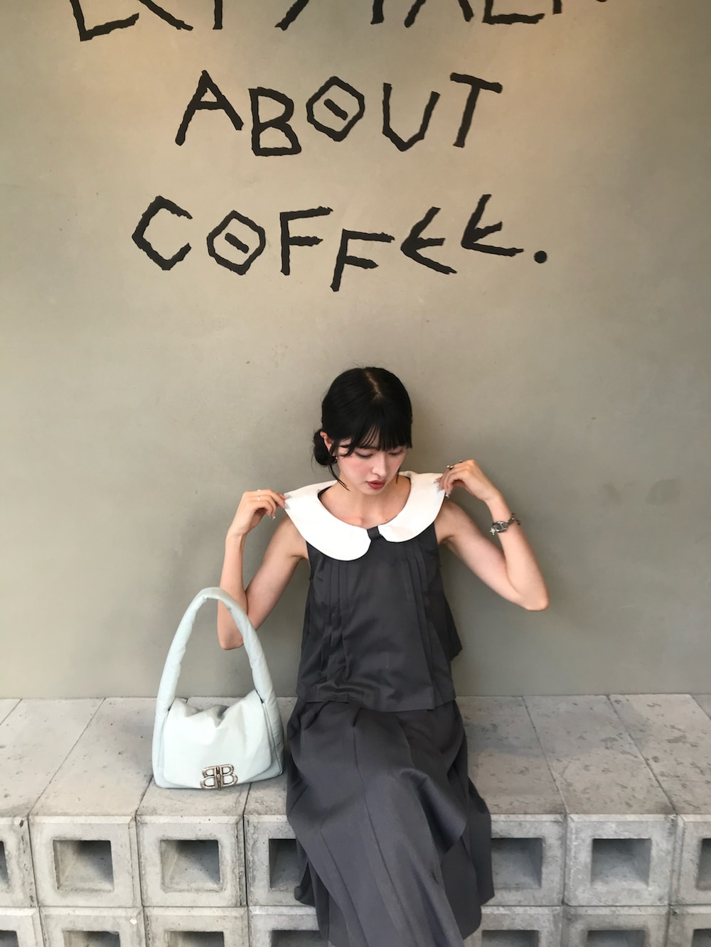 「セットアップ、タンクトップ、ノースリーブ、プリーツスカート、デートコーデ、お出かけコーデ、休日スタイル、夏コーデ、アウトドアスタイル、ショルダーバッグ」｜「Ciderのアイテム（トップス、グレー系）」を使った、miyuさん（レディース・158cm）の夏コーディネートの2枚目の写真