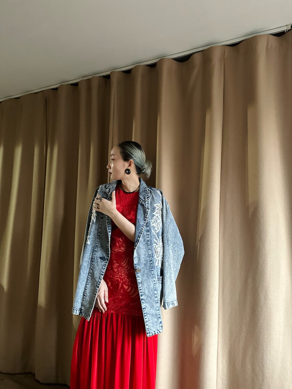 「私の推しブランド、冬のコーデ、冬、レッド、赤、ドレス、結婚式、結婚式二次会スタイル、結婚式 ワンピース、卒業式、VINTAGE、古着屋コレンテ、パーティースタイル」｜「COLLENTEのアイテム（ドレス、レッド系）」を使った、COLLENTE(yuco)さん（レディース・169cm）の冬コーディネートの3枚目の写真
