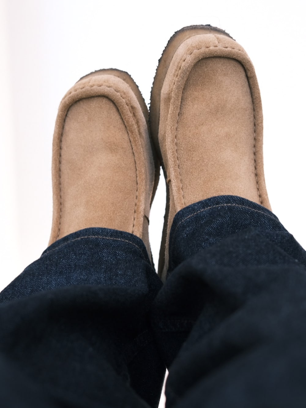 「子供が起きる前に早起きして自撮りおじさん、春服みてみて、ストリート、ボーダー、デニム、ブーツ、春アウター、コート、BEAMS、メガネ男子、大人カジュアル、オトナカジュアル」｜「白山眼鏡のアイテム（メガネ、ブラック系）」を使った、TAKASHI ITOさん（メンズ・169cm）の春コーディネートの3枚目の写真