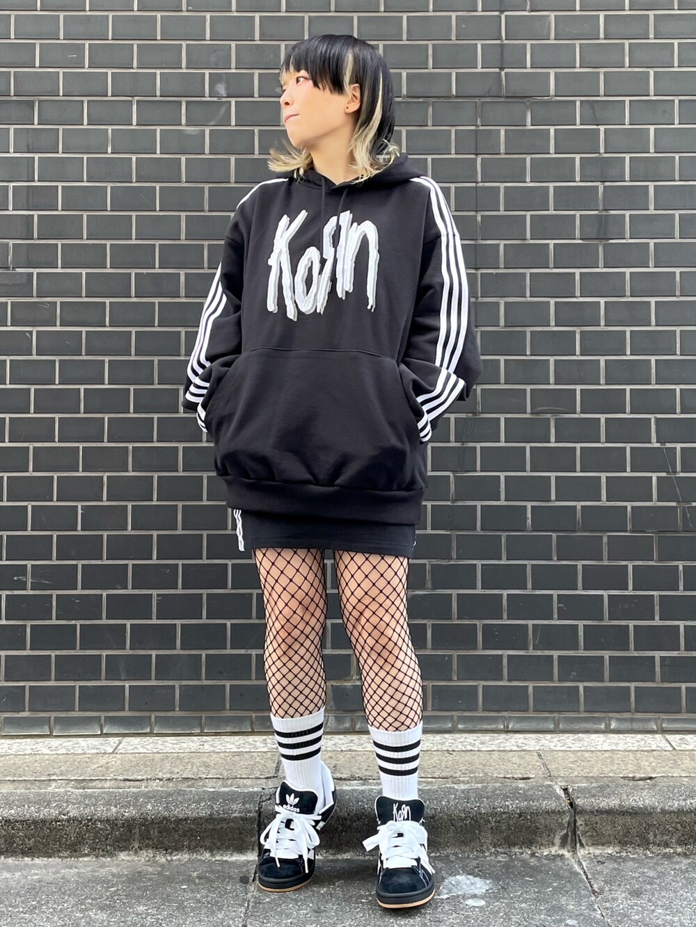 MR(アディダス ブランドコアストア 新宿)｜adidasのトップスを使った 