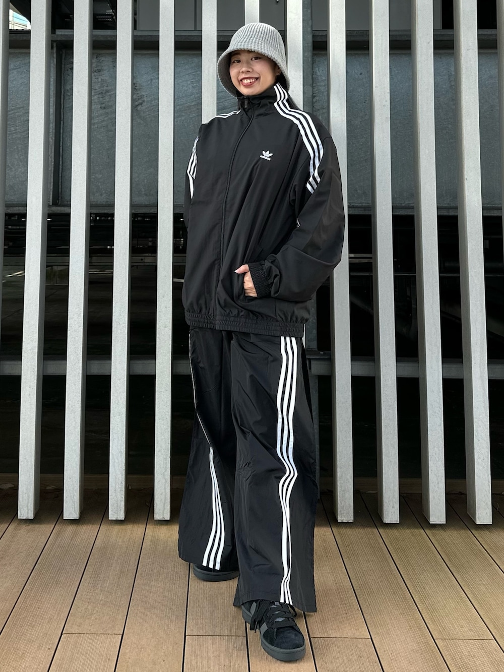 【adidas】フーディー コーデ セットアップ ※送関込 IA(六本木オフィス)|adidasのスニーカーを使ったコーディネート