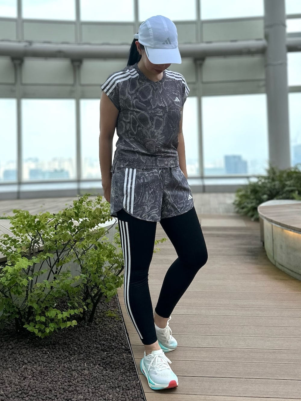 IA(六本木オフィス)｜adidasのキャップを使ったコーディネート - WEAR