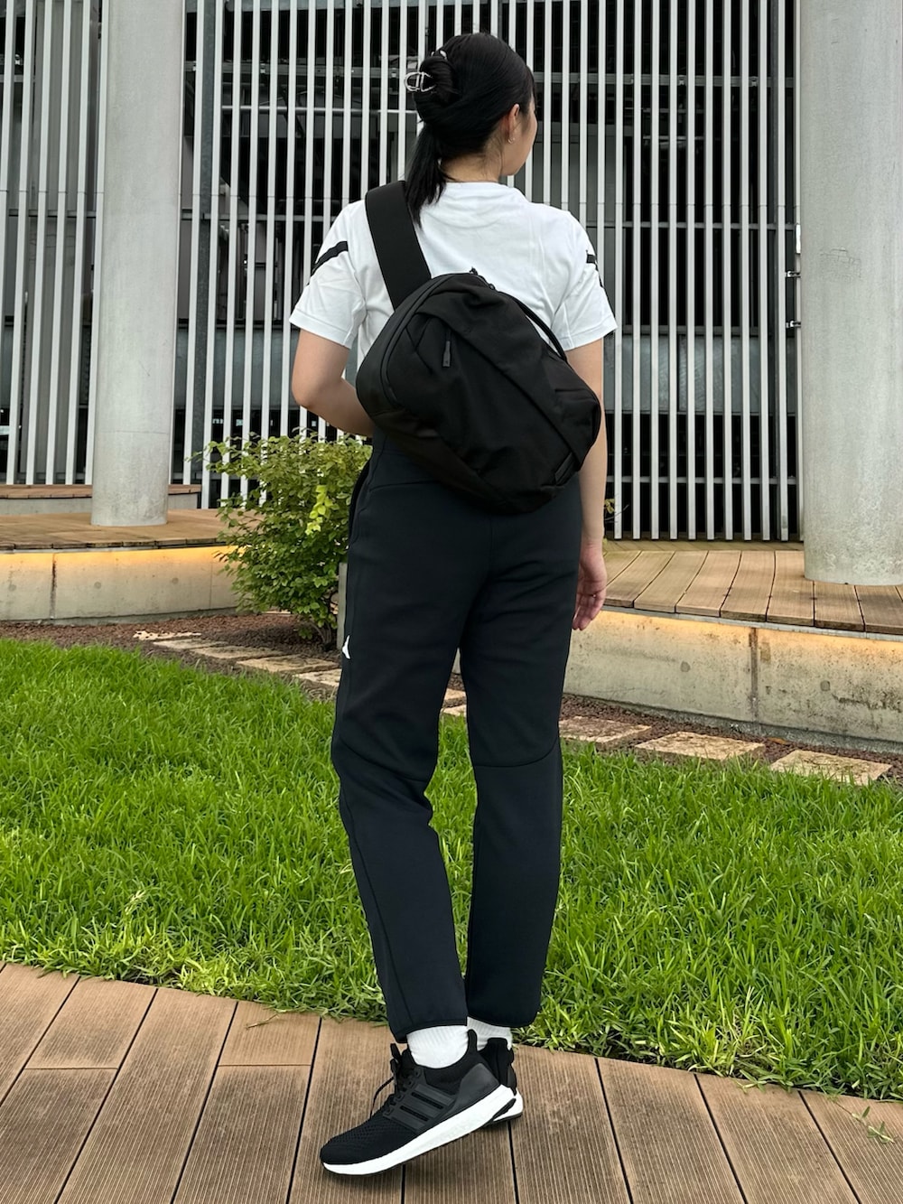 ニュート　ウルトラ JAPANNEXT 40インチ IPSパネル搭載 5K2K(5120x2160)解像度