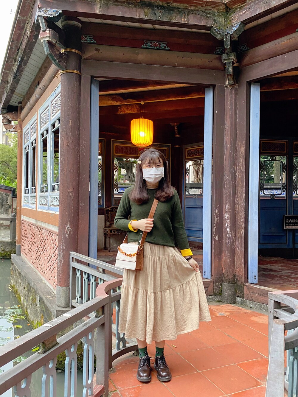 「私の推しブランド、オトナカジュアル、カジュアルコーデ、オトナカワイイ、ニットコーデ、大人女子、冬コーデ、低身長女子、ティアード、ティアードワンピース、ティアードスカート、キレイめカジュアル、おしゃれさんと繋がりたい、お洒落さんとつながりたい、いいね、save、フォローお願いします🤑」｜「UNIQLOのハイブリッドダウンコクーンコート（その他アウター、ブラウン系）」を使った、シシ🌼さん（レディース・153cm）の冬コーディネートの3枚目の写真