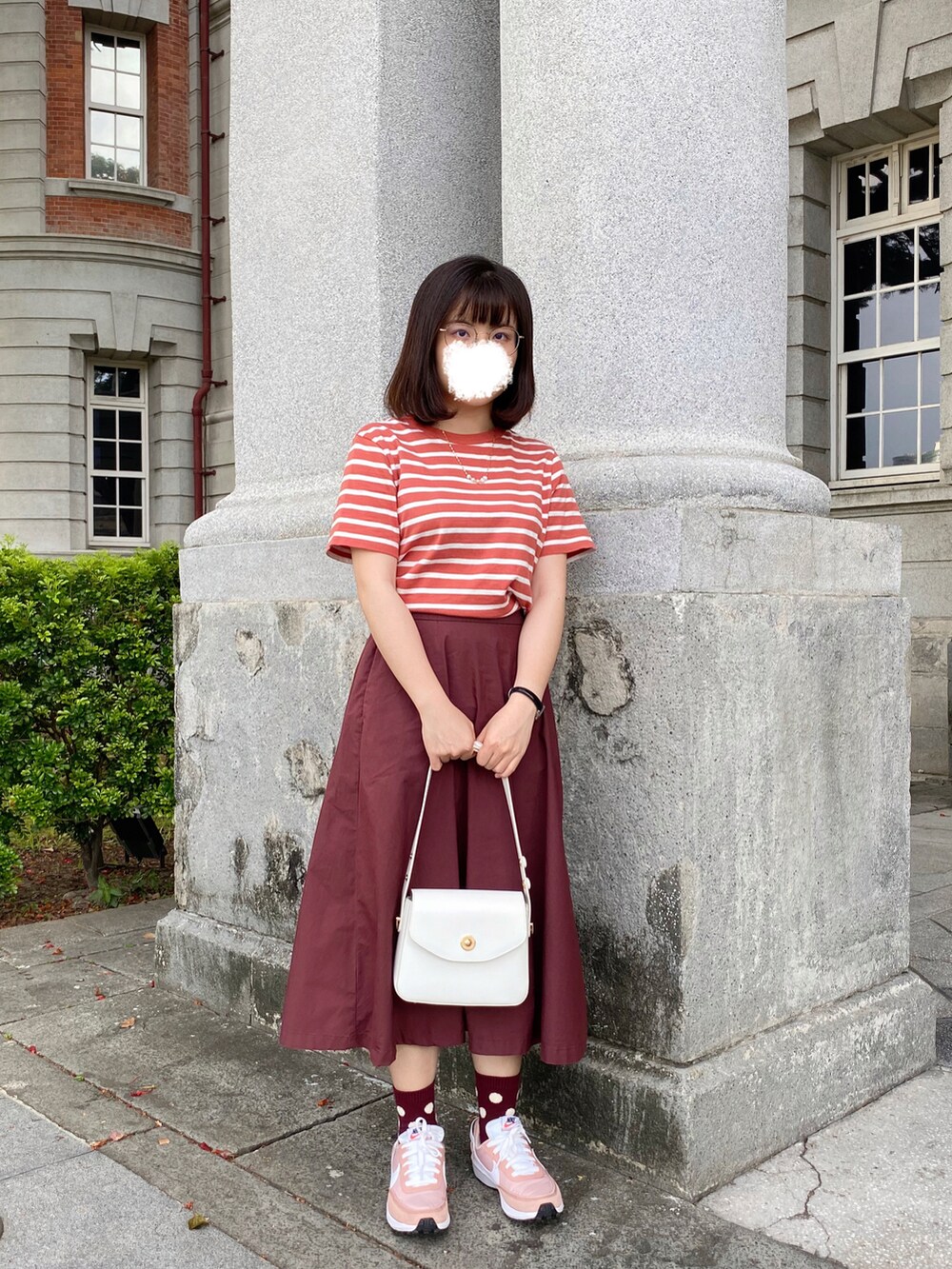 「夏だ！Tシャツ着よう！、夏コーデ、シンプル、ootd、赤、オトナ女子、オトナカワイイ、オトナカジュアル、カジュアルコーデ、ラクチンコーデ、低身長コーデ、大人コーデ、きれいめコーディネート、お洒落さんとつながりたい、おしゃれさんと繋がりたい」｜「無印良品のアイテム（スカート、レッド系）」を使った、シシ🌼さん（レディース・153cm）の夏コーディネートの2枚目の写真