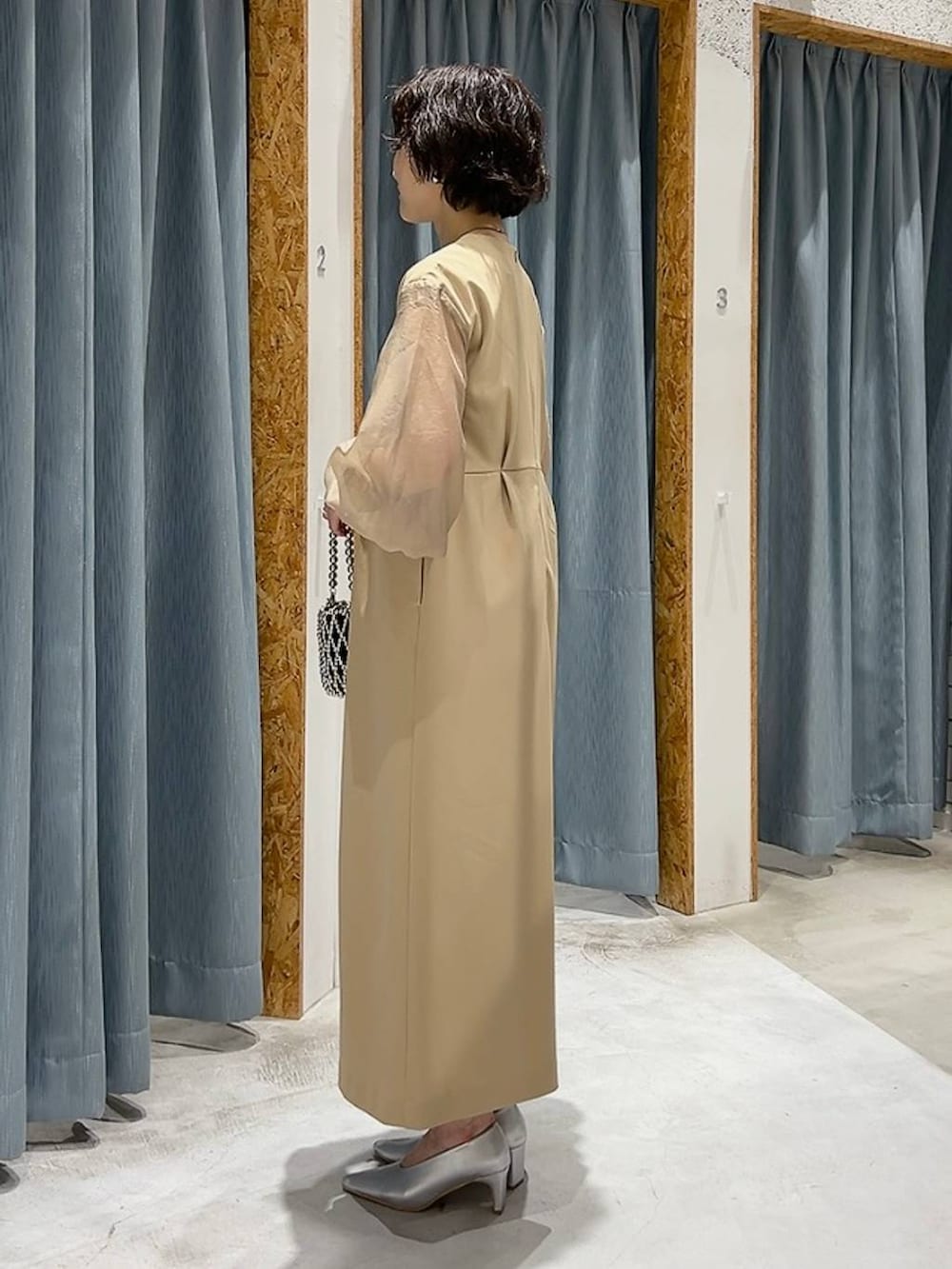 ばーいな。さんの「【jours heureux】ヒールパンプス　971656（LEPSIM）」を使ったコーディネートの2枚目の写真