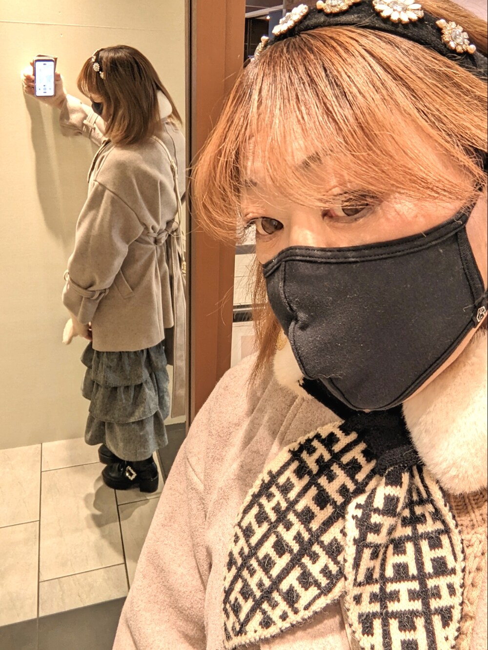 「休日コーデ、おしゃれさんと繋がりたい、MTF、LGBT、大人かわいい」｜「NICE CLAUPのアイテム（スカート、グレー系）」を使った、ななお(七緒)さん（レディース・169cm）の冬コーディネートの2枚目の写真