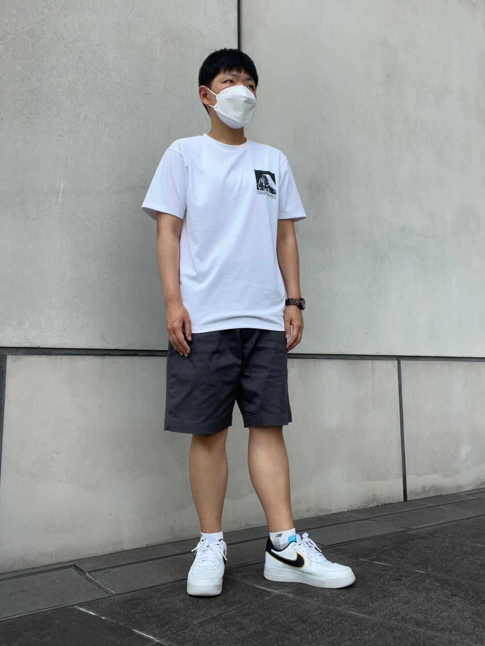 「みんなの白Tフェス、メンズライク、メンズライクコーデ、トランスジェンダー、FTM、夏コーデ」｜「THE NORTH FACEのアイテム（Tシャツ/カットソー、ホワイト系）」を使った、tomoさん（メンズ・161cm）の夏コーディネートの2枚目の写真
