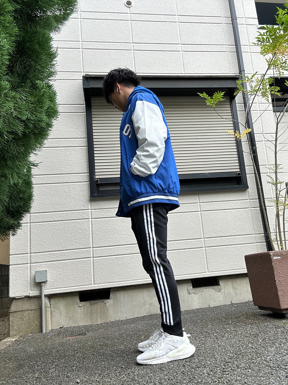 アッキー様 C5078 PLAGEスウェット×パンツコーデ 野生のあっきーな♂（看護師）｜adidasのスウェットパンツを使っ
