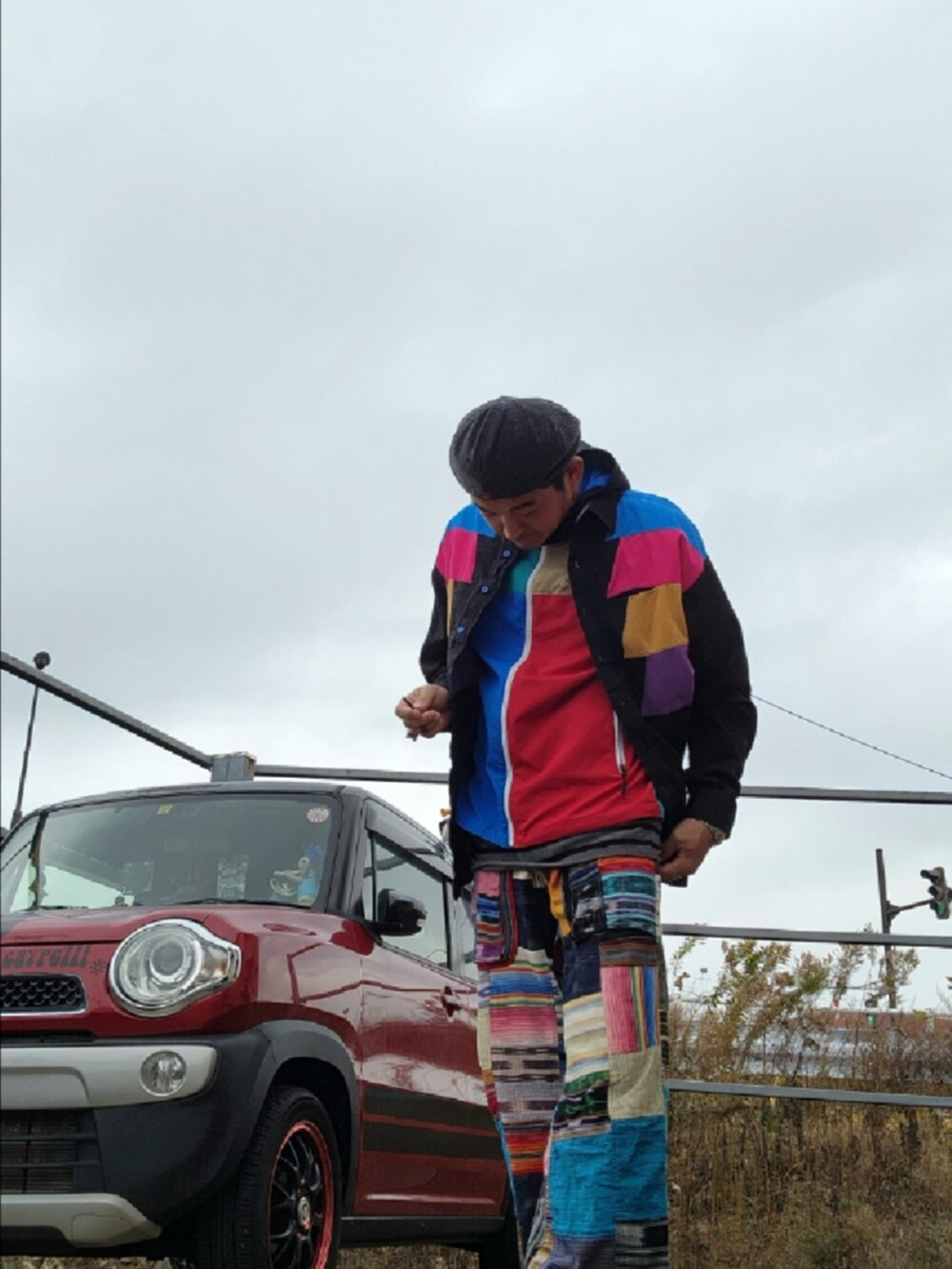 「クレイジーパターン」｜「patagoniaのアイテム（ナイロンジャケット、その他）」を使った、hiroyukeeeeeeさん（メンズ・179cm）の春コーディネートの2枚目の写真