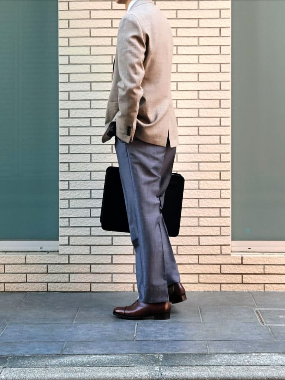 D・BLUE｜GANZOのビジネスバッグを使ったコーディネート - WEAR