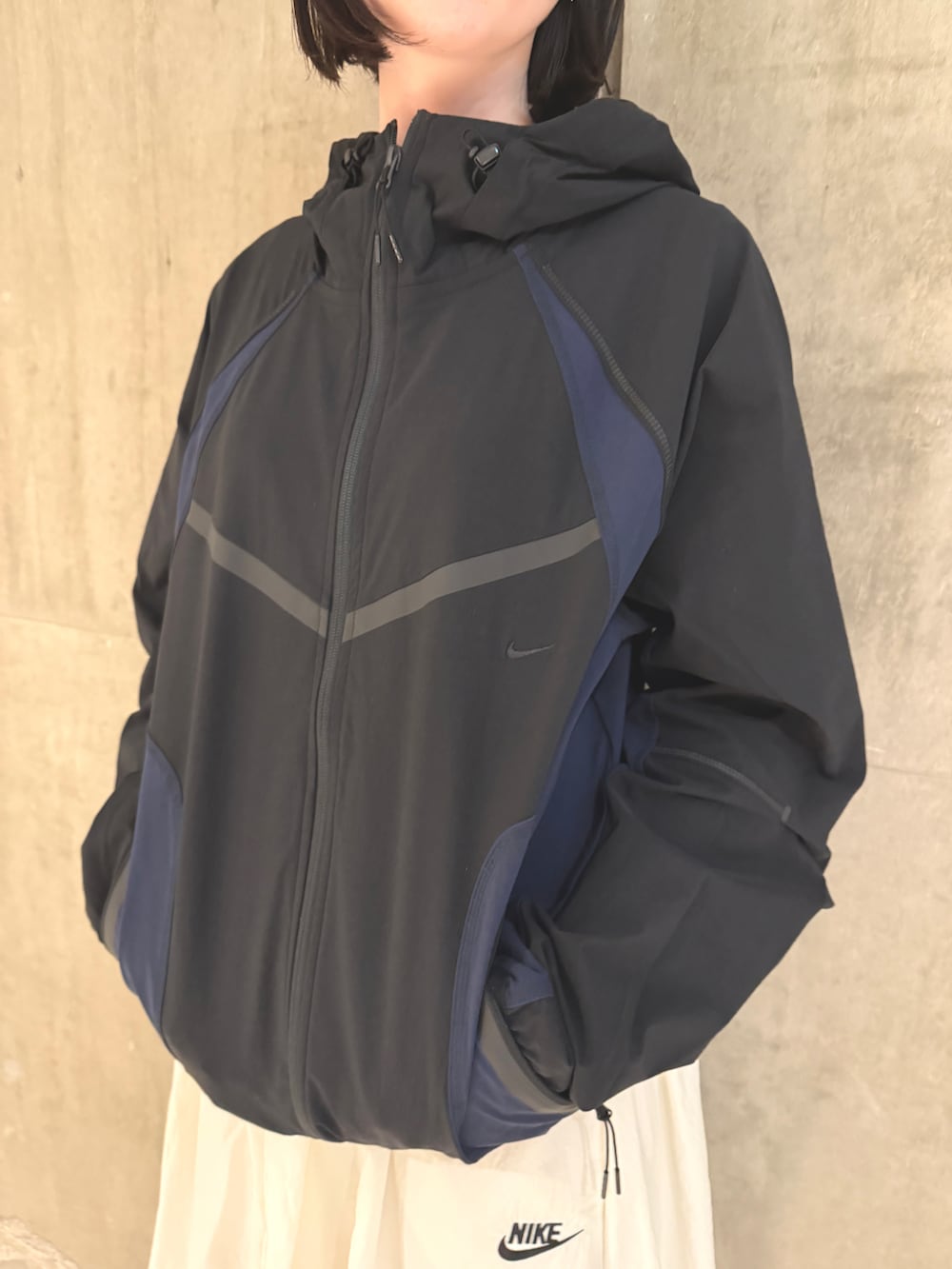 NIKE GINZA(Nike Ginza)｜NIKEのナイロンジャケットを使った