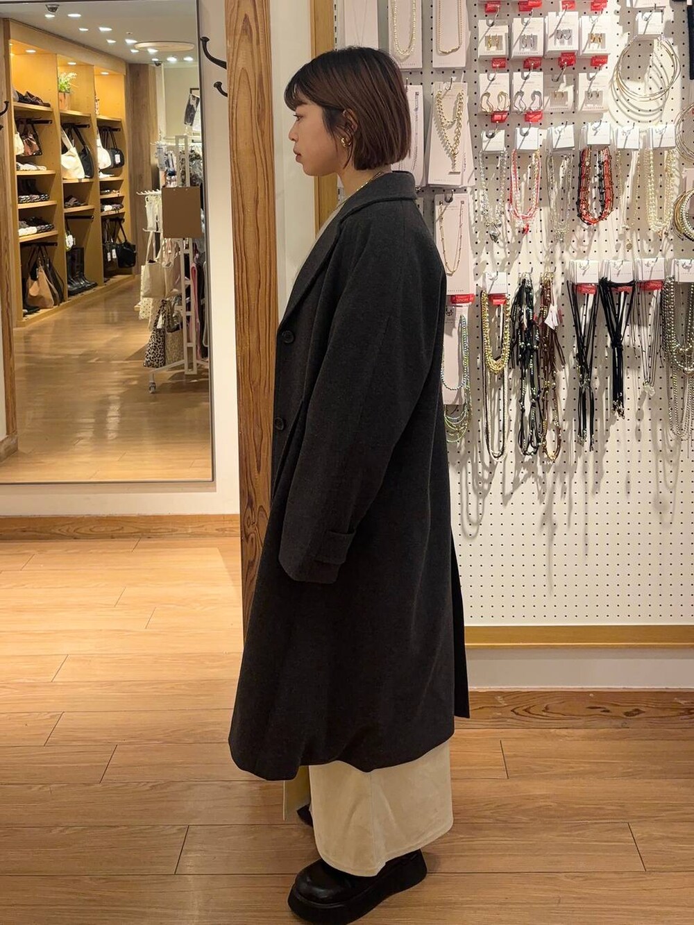 nanamoue(LOWRYS FARM エスパル仙台)|LOWRYS FARMのチェスターコートを使ったコーディネート - WEAR
